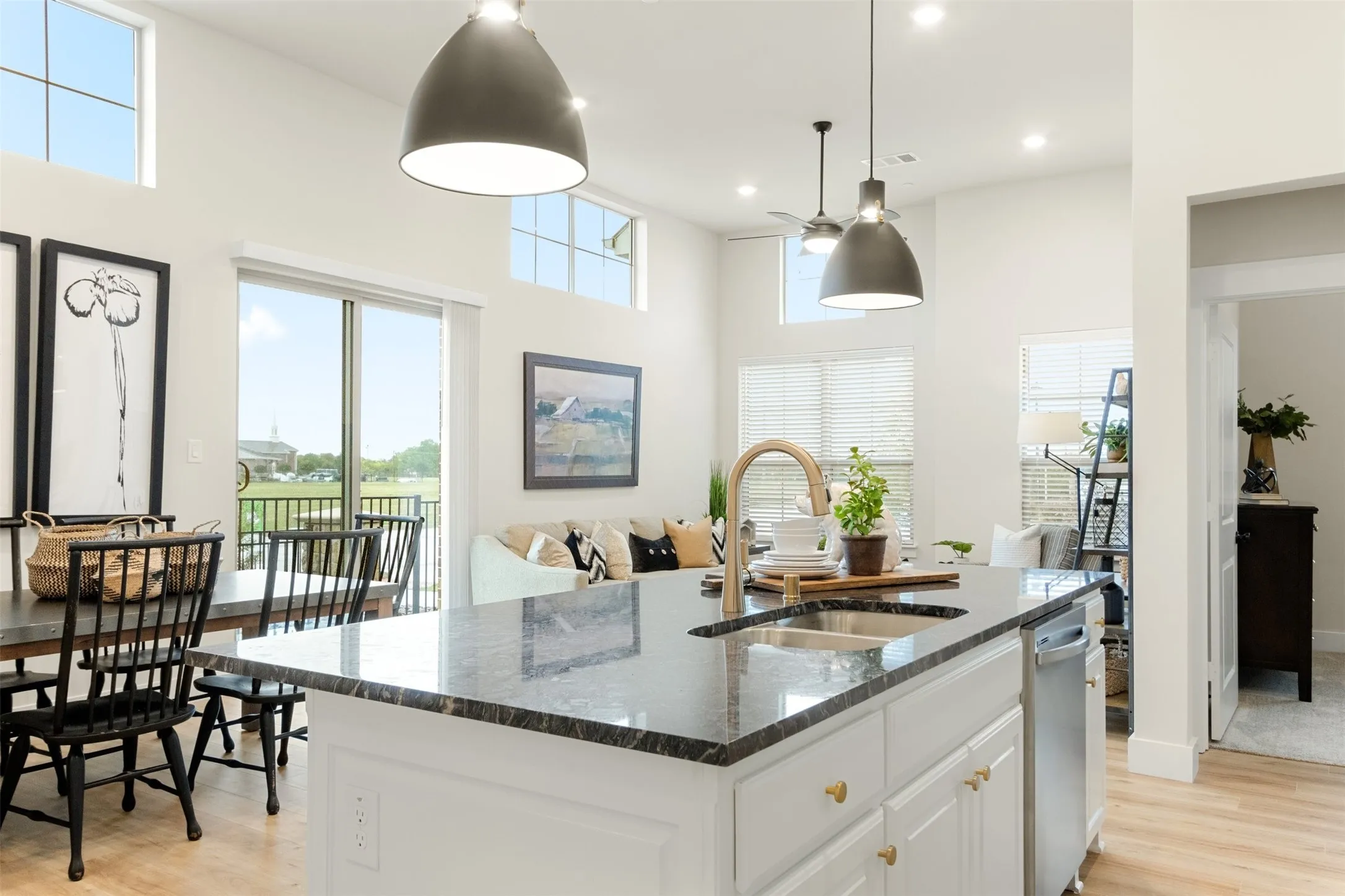REPRESENTATIVE-008-500OakridgeDrive_3041_Istanbul_Kitchen.jpg-SMALL