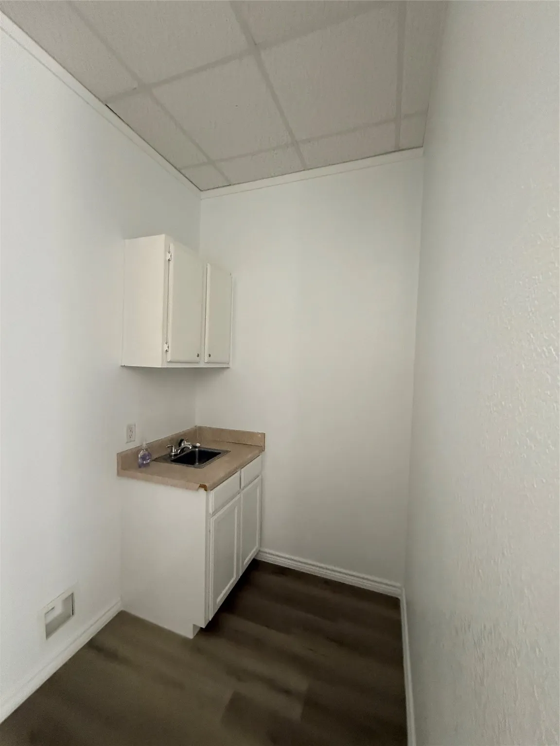 Office For Rent in Hood County , 3000 E US Highway 377 Highway 3014, Granbury, Texas 76049, 0, 0, Garage spaces, 0 Sqft, built in 1997, Preowned, mls#21022174, Real Estate Agent in Granbury, Homes For Rent in Hood county, Homes For Rent in Granbury, Realtor in Granbury Texas, Real Estate Brokerage Independent Realty Texas, Luminita Cordes Realtor