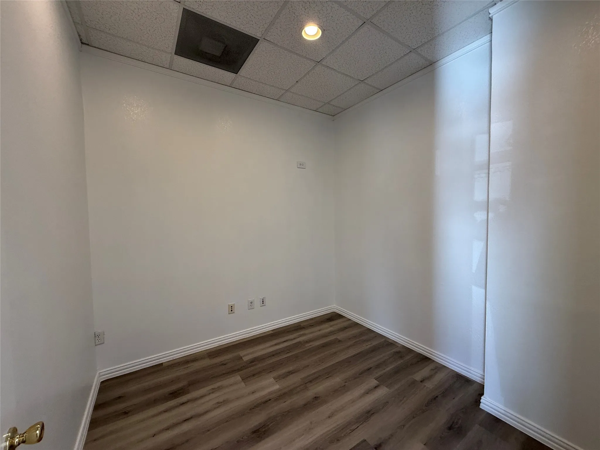 Office For Rent in Hood County , 3000 E US Highway 377 Highway 3014, Granbury, Texas 76049, 0, 0, Garage spaces, 0 Sqft, built in 1997, Preowned, mls#21022174, Real Estate Agent in Granbury, Homes For Rent in Hood county, Homes For Rent in Granbury, Realtor in Granbury Texas, Real Estate Brokerage Independent Realty Texas, Luminita Cordes Realtor