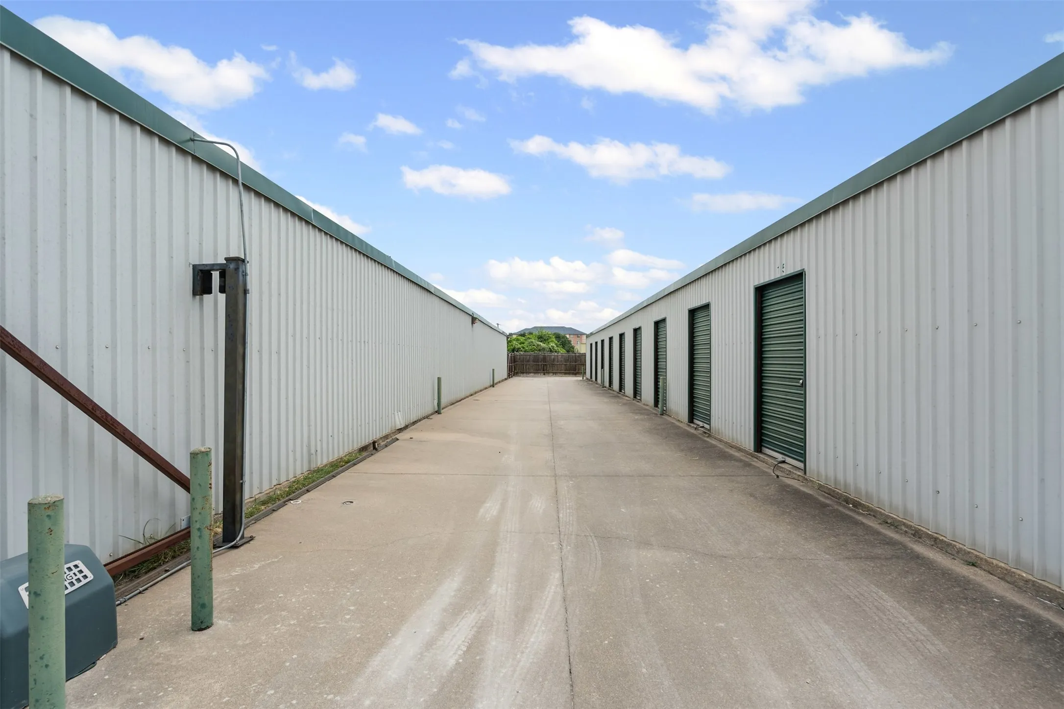 Business For Sale in Hood County , 1433 N Plaza Drive, Granbury, Texas 76048, 0, 0, Garage spaces, 0 Sqft, built in 1999, Preowned, mls#21014174, Real Estate Agent in Granbury, Homes For Sale in Hood county, Homes For Sale in Granbury, Realtor in Granbury Texas, Real Estate Brokerage Independent Realty Texas, Luminita Cordes Realtor