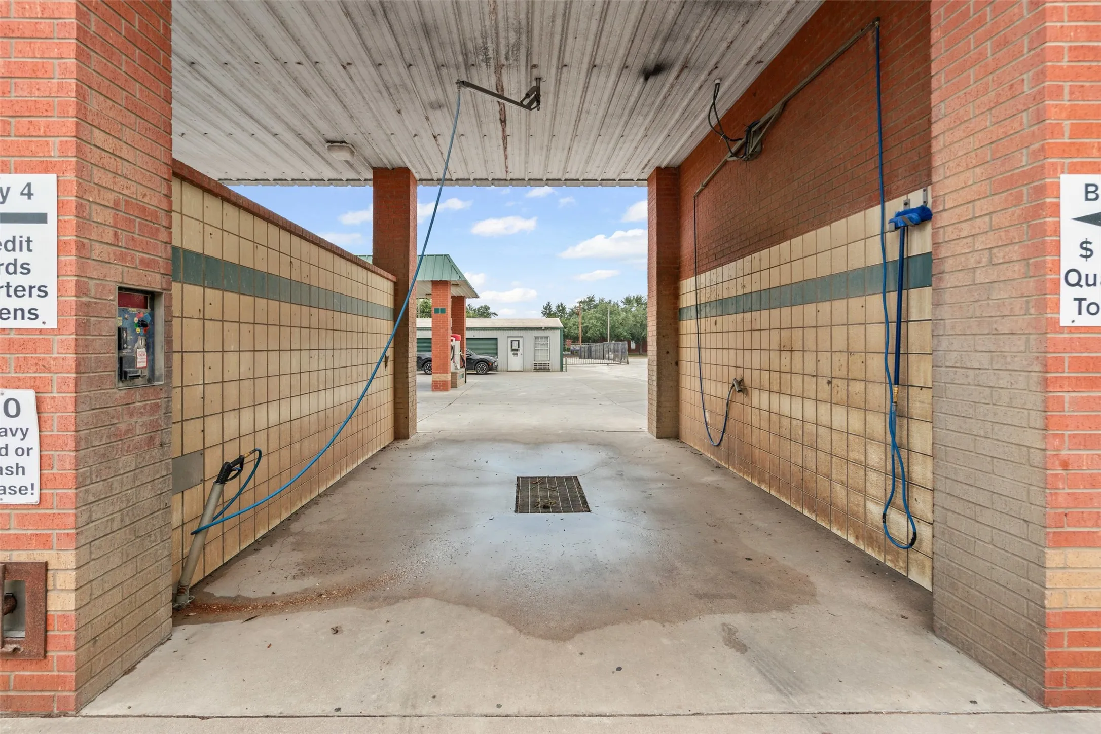 Business For Sale in Hood County , 1433 N Plaza Drive, Granbury, Texas 76048, 0, 0, Garage spaces, 0 Sqft, built in 1999, Preowned, mls#21014174, Real Estate Agent in Granbury, Homes For Sale in Hood county, Homes For Sale in Granbury, Realtor in Granbury Texas, Real Estate Brokerage Independent Realty Texas, Luminita Cordes Realtor