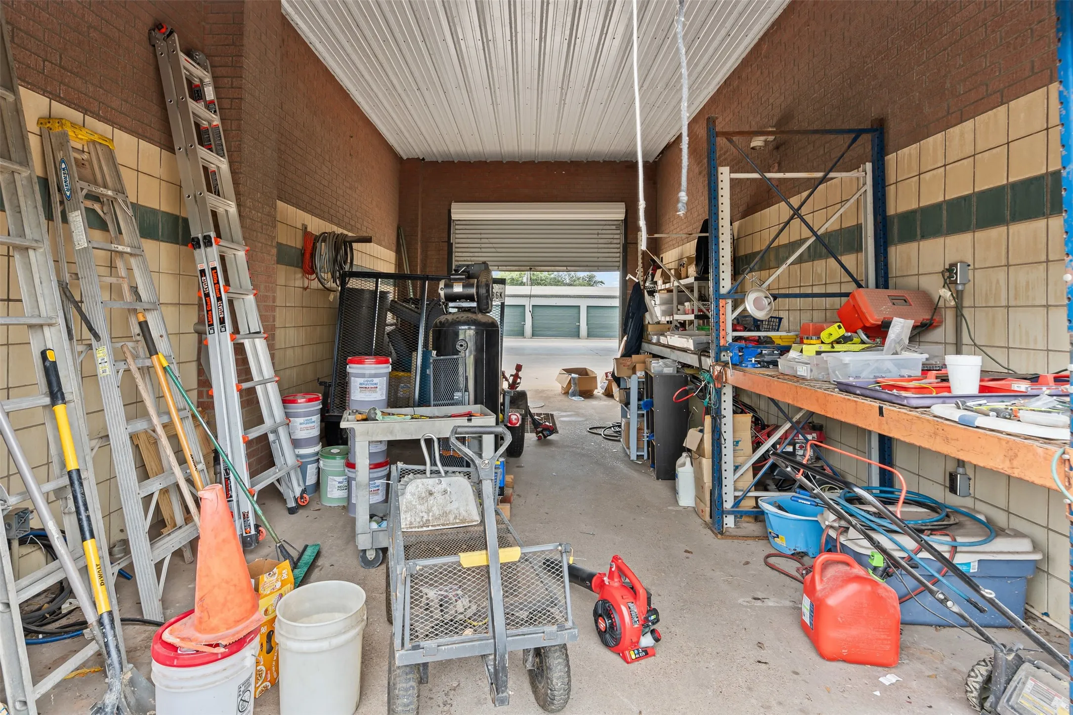 Business For Sale in Hood County , 1433 N Plaza Drive, Granbury, Texas 76048, 0, 0, Garage spaces, 0 Sqft, built in 1999, Preowned, mls#21014174, Real Estate Agent in Granbury, Homes For Sale in Hood county, Homes For Sale in Granbury, Realtor in Granbury Texas, Real Estate Brokerage Independent Realty Texas, Luminita Cordes Realtor