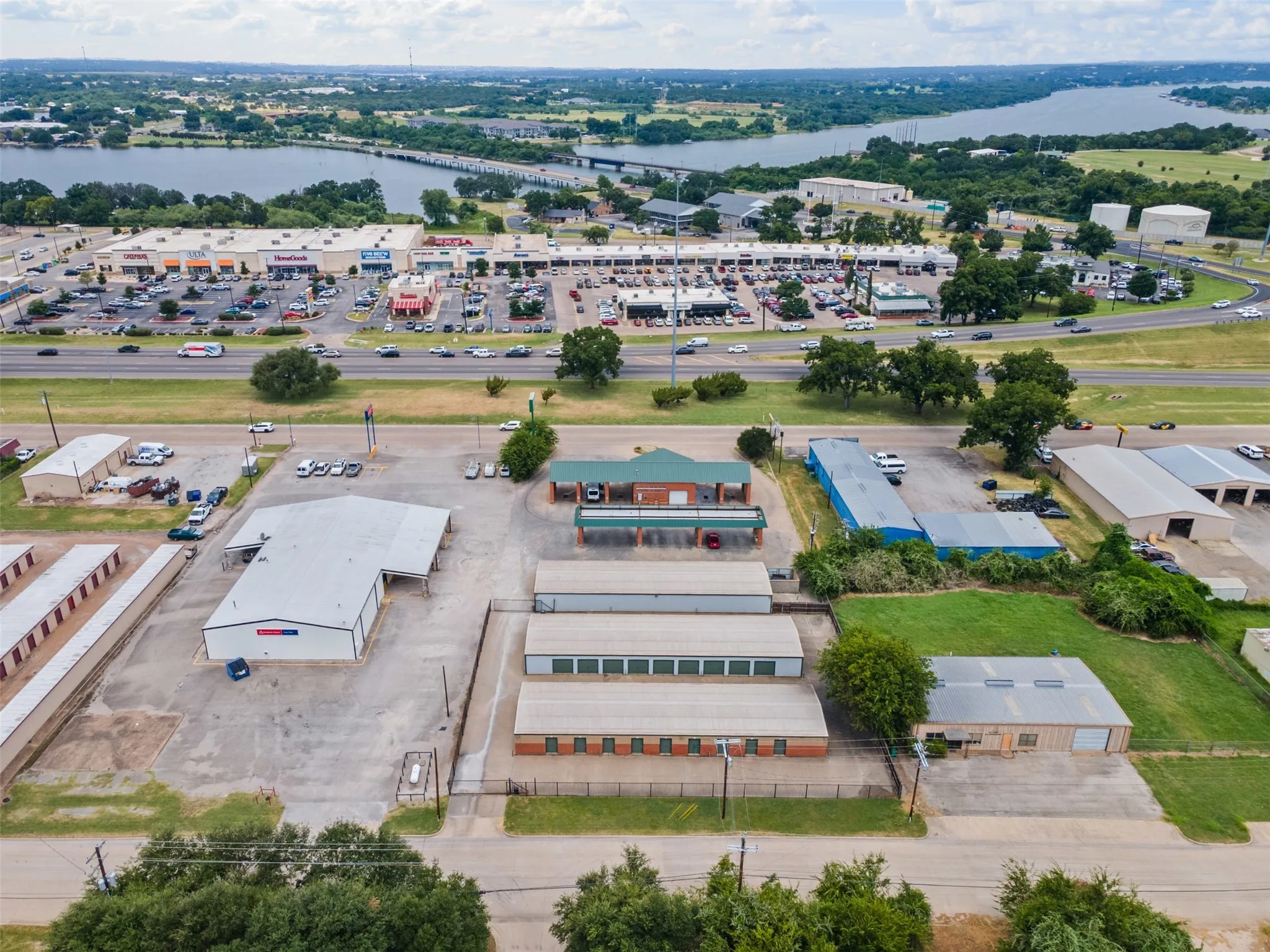 Business For Sale in Hood County , 1433 N Plaza Drive, Granbury, Texas 76048, 0, 0, Garage spaces, 0 Sqft, built in 1999, Preowned, mls#21014174, Real Estate Agent in Granbury, Homes For Sale in Hood county, Homes For Sale in Granbury, Realtor in Granbury Texas, Real Estate Brokerage Independent Realty Texas, Luminita Cordes Realtor