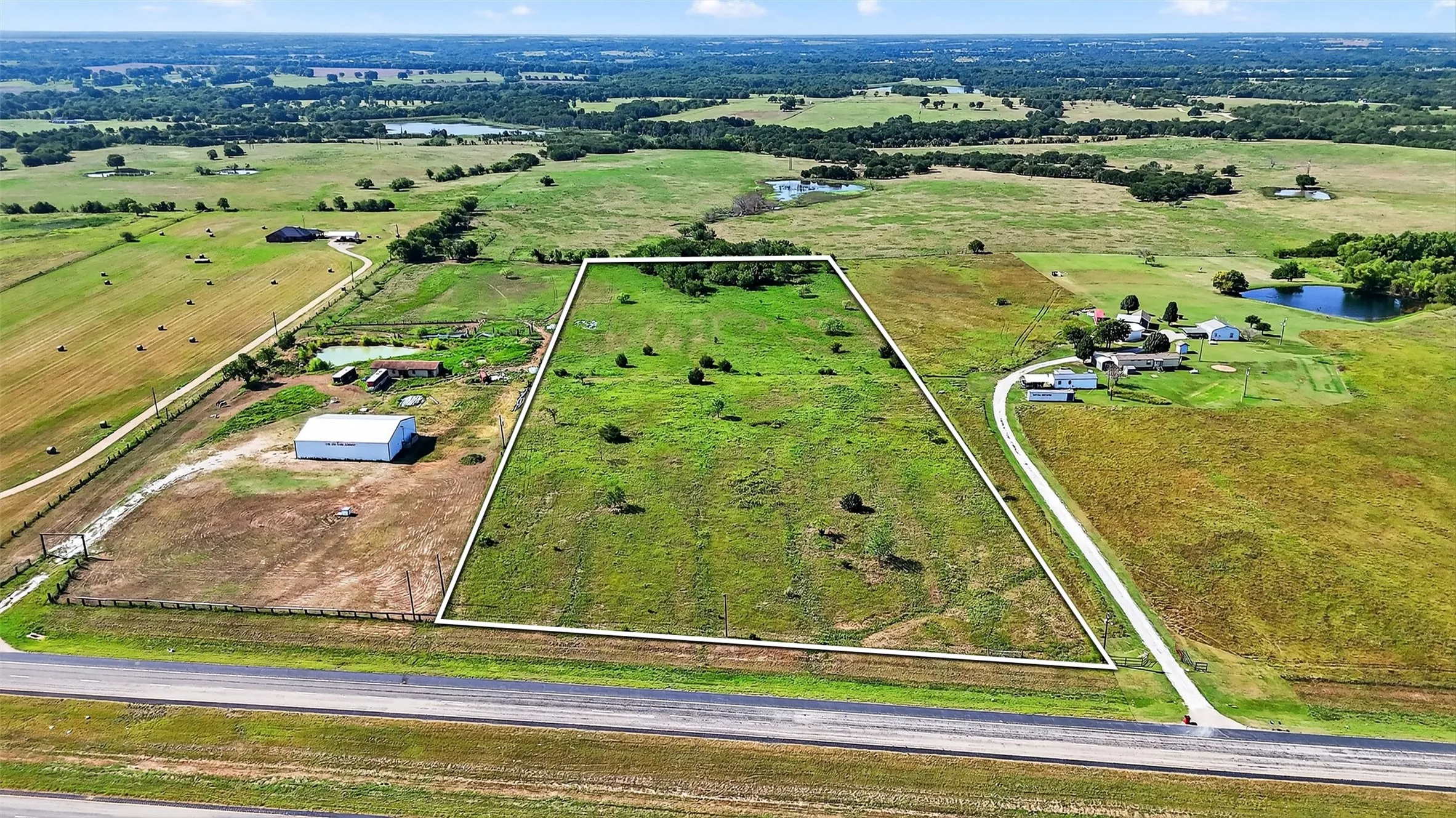 Unimproved Land For Sale in Fannin County , TBD W US Highway 82, Savoy, Texas 75479, 0, 0, Garage spaces, 0 Sqft, built in 0, Price $440,000, mls#21022019, Real Estate Agent in Savoy, Homes For Sale in Fannin county, Homes For Sale in Savoy, Realtor in Savoy Texas, Real Estate Brokerage Independent Realty Texas, Luminita Cordes Realtor