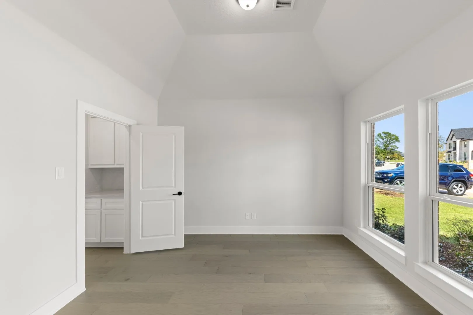 Single Family Residence For Sale in Dallas County , 1704 Possum Fire Trail, Mesquite, Texas 75181, 5 Bedroom, 3 Bathroom, 2 Garage spaces, 2,683 Sqft, built in 2025, New Construction - Complete, mls#21026969, Real Estate Agent in Mesquite, Homes For Sale in Dallas county, Homes For Sale in Mesquite, Realtor in Mesquite Texas, Real Estate Brokerage Independent Realty Texas, Luminita Cordes Realtor