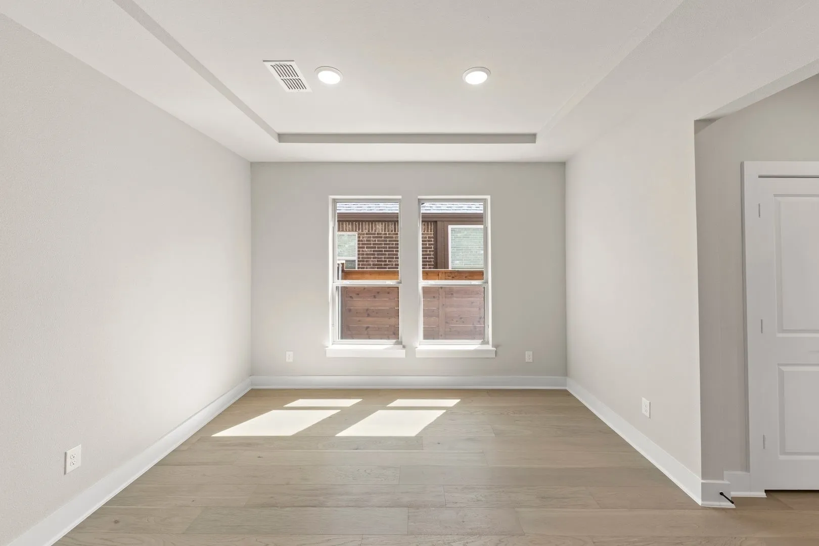 Single Family Residence For Sale in Dallas County , 1816 Possum Fire Trail, Mesquite, Texas 75181, 5 Bedroom, 4 Bathroom, 2 Garage spaces, 3,185 Sqft, built in 2025, New Construction - Complete, mls#21027068, Real Estate Agent in Mesquite, Homes For Sale in Dallas county, Homes For Sale in Mesquite, Realtor in Mesquite Texas, Real Estate Brokerage Independent Realty Texas, Luminita Cordes Realtor
