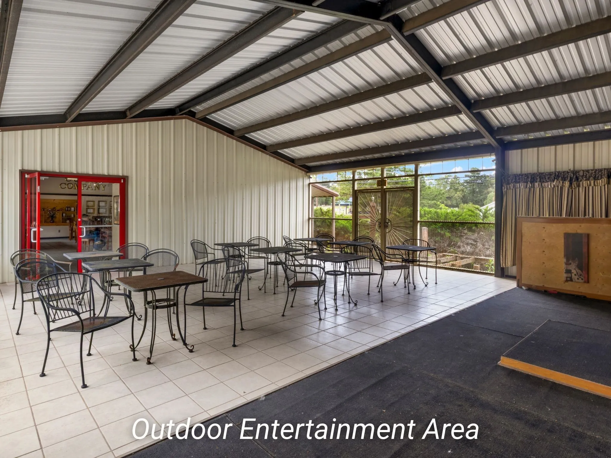 Retail For Sale in Wood County , 521 E Front Street, Hawkins, Texas 75765, 0, 0, Garage spaces, 0 Sqft, built in 2011, Preowned, mls#21027396, Real Estate Agent in Hawkins, Homes For Sale in Wood county, Homes For Sale in Hawkins, Realtor in Hawkins Texas, Real Estate Brokerage Independent Realty Texas, Luminita Cordes Realtor