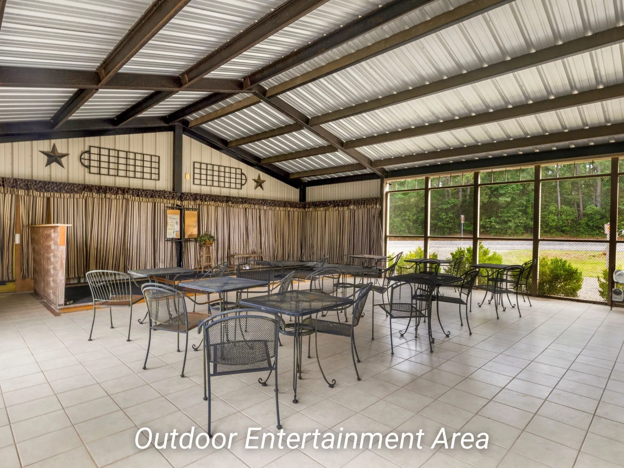 Retail For Sale in Wood County , 521 E Front Street, Hawkins, Texas 75765, 0, 0, Garage spaces, 0 Sqft, built in 2011, Preowned, mls#21027396, Real Estate Agent in Hawkins, Homes For Sale in Wood county, Homes For Sale in Hawkins, Realtor in Hawkins Texas, Real Estate Brokerage Independent Realty Texas, Luminita Cordes Realtor