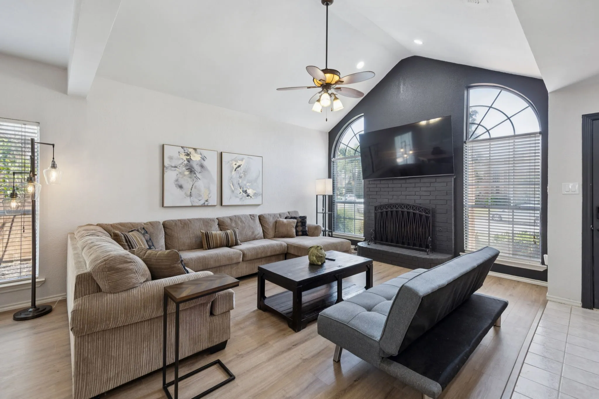 Single Family Residence For Rent in Denton County , 1823 Dew Valley Drive, Carrollton, Texas 75010, 3 Bedroom, 2 Bathroom, 2 Garage spaces, 1,530 Sqft, built in 1988, mls#21022951, Real Estate Agent in Carrollton, Homes For Rent in Denton county, Homes For Rent in Carrollton, Realtor in Carrollton Texas, Real Estate Brokerage Independent Realty Texas, Luminita Cordes Realtor