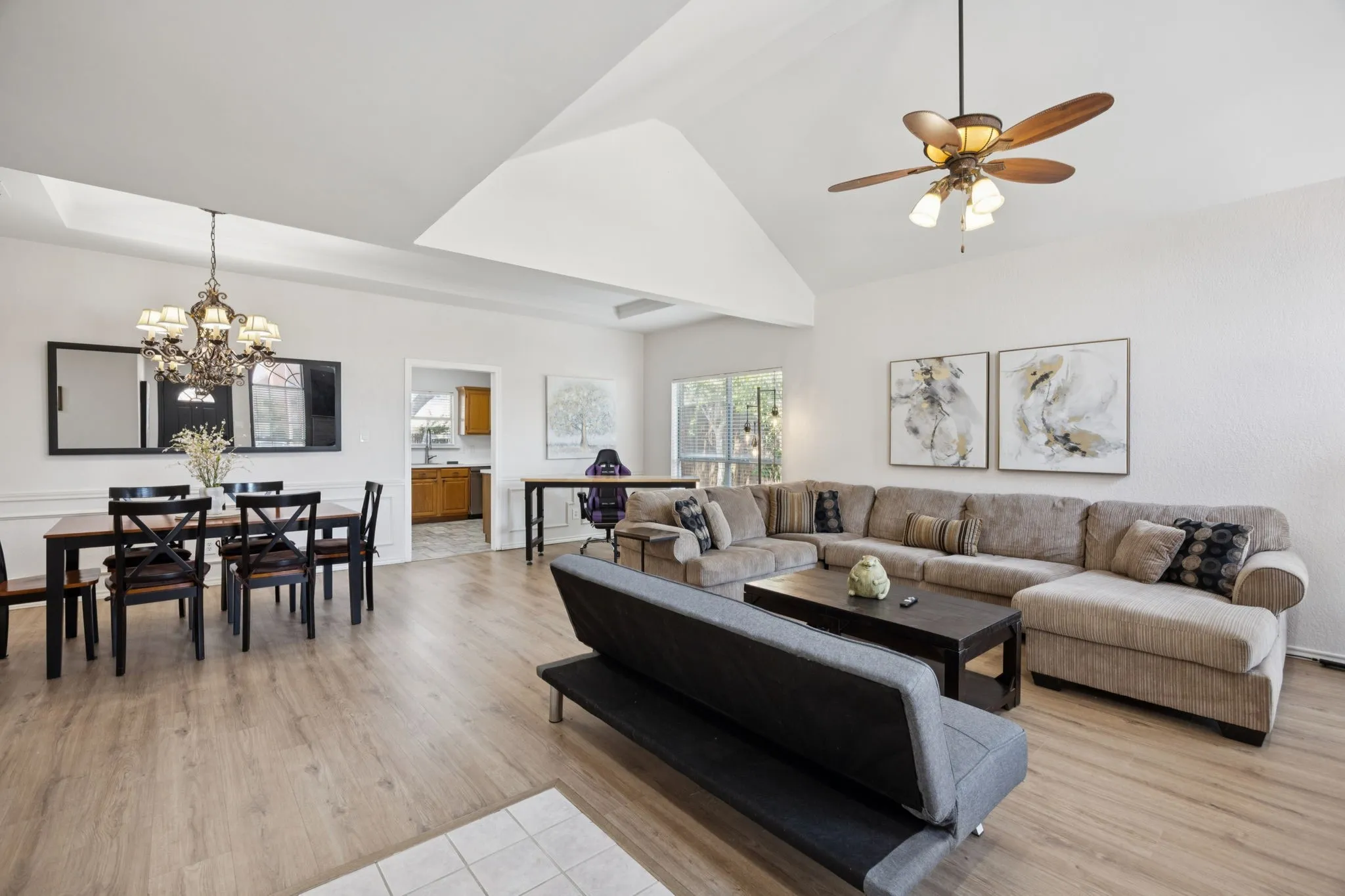 Single Family Residence For Rent in Denton County , 1823 Dew Valley Drive, Carrollton, Texas 75010, 3 Bedroom, 2 Bathroom, 2 Garage spaces, 1,530 Sqft, built in 1988, mls#21022951, Real Estate Agent in Carrollton, Homes For Rent in Denton county, Homes For Rent in Carrollton, Realtor in Carrollton Texas, Real Estate Brokerage Independent Realty Texas, Luminita Cordes Realtor