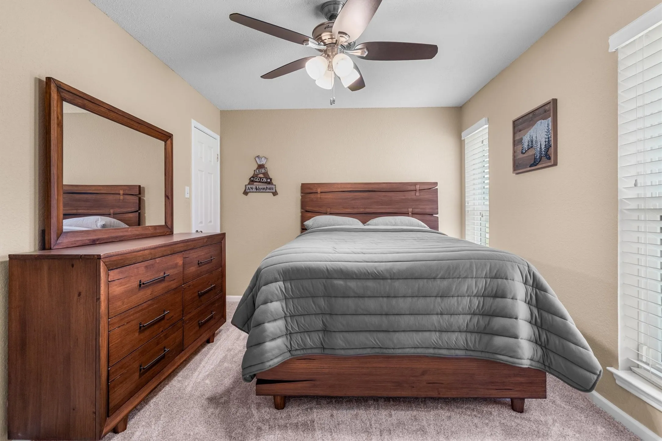 Single Family Residence For Sale in Collin County , 3800 County Road 660, Farmersville, Texas 75442, 2 Bedroom, 2 Bathroom, 2 Garage spaces, 2,308 Sqft, built in 1985, Preowned, mls#21023928, Real Estate Agent in Farmersville, Homes For Sale in Collin county, Homes For Sale in Farmersville, Realtor in Farmersville Texas, Real Estate Brokerage Independent Realty Texas, Luminita Cordes Realtor