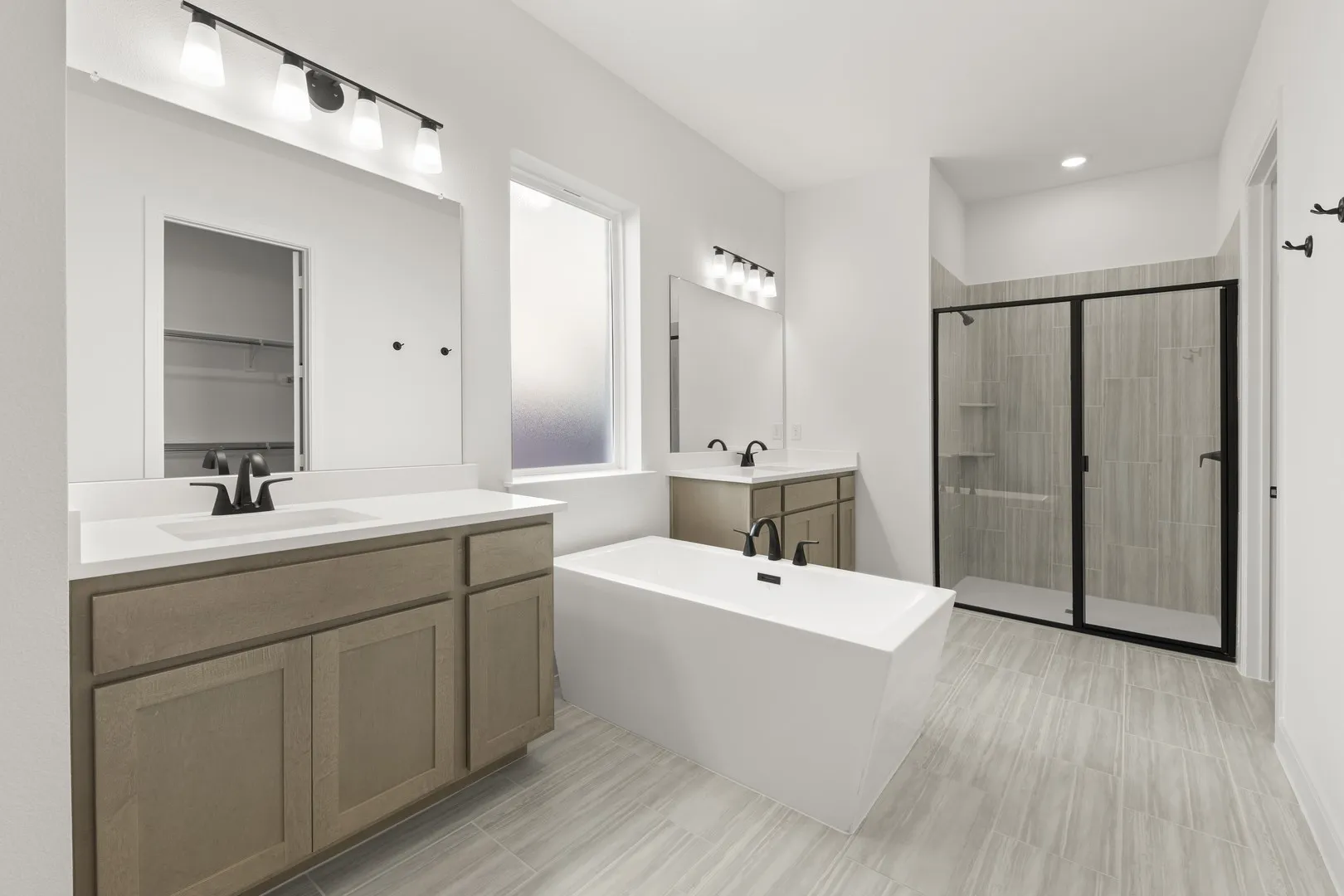 17. 605 Bunchberry - Bath (2)