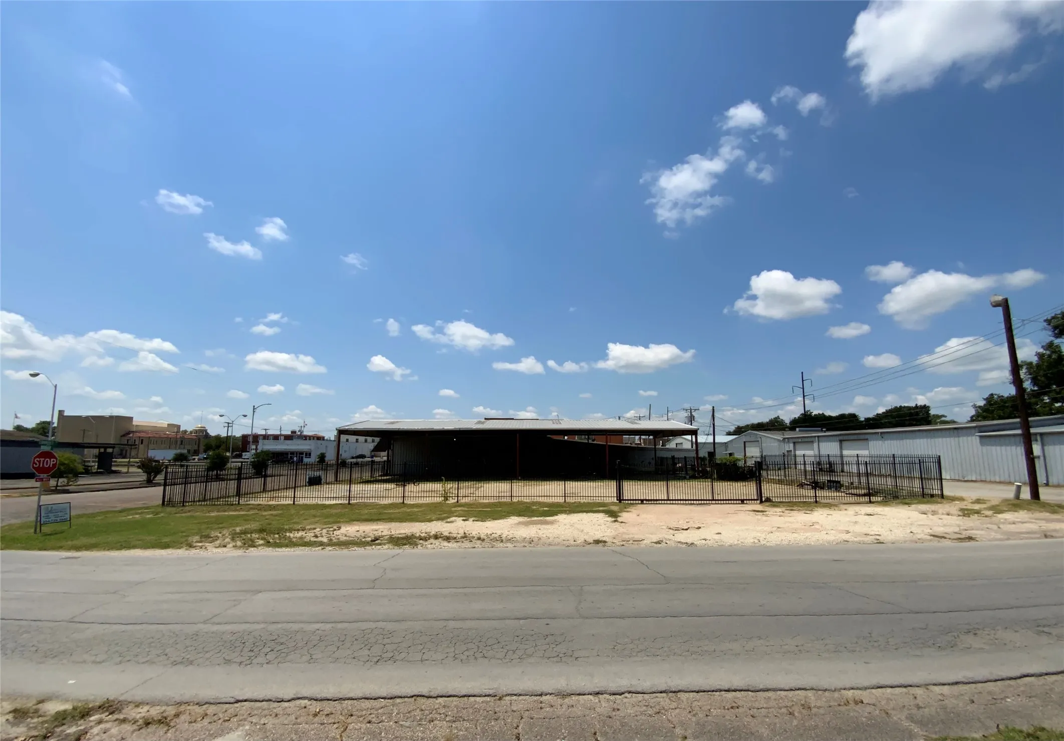 Retail For Sale in Limestone County , 405 E Commerce Street, Mexia, Texas 76667, 0, 0, Garage spaces, 22,875 Sqft, built in 1944, Preowned, Price $425,000, mls#21010111, Real Estate Agent in Mexia, Homes For Sale in Limestone county, Homes For Sale in Mexia, Realtor in Mexia Texas, Real Estate Brokerage Independent Realty Texas, Luminita Cordes Realtor