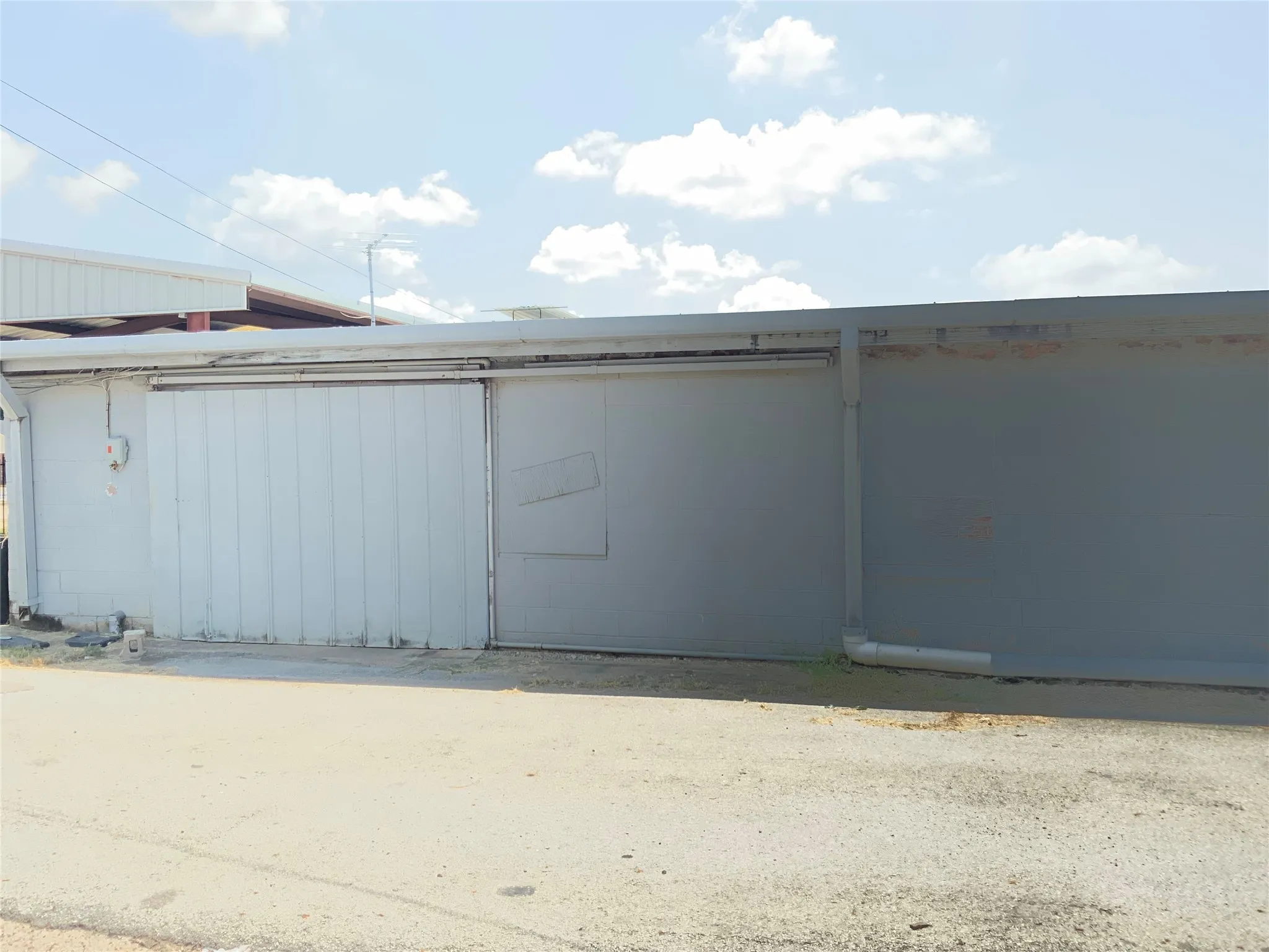 Retail For Sale in Limestone County , 405 E Commerce Street, Mexia, Texas 76667, 0, 0, Garage spaces, 22,875 Sqft, built in 1944, Preowned, Price $425,000, mls#21010111, Real Estate Agent in Mexia, Homes For Sale in Limestone county, Homes For Sale in Mexia, Realtor in Mexia Texas, Real Estate Brokerage Independent Realty Texas, Luminita Cordes Realtor