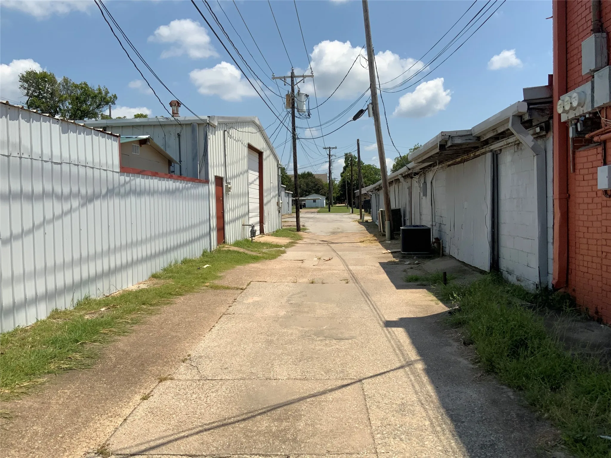 Retail For Sale in Limestone County , 405 E Commerce Street, Mexia, Texas 76667, 0, 0, Garage spaces, 22,875 Sqft, built in 1944, Preowned, Price $425,000, mls#21010111, Real Estate Agent in Mexia, Homes For Sale in Limestone county, Homes For Sale in Mexia, Realtor in Mexia Texas, Real Estate Brokerage Independent Realty Texas, Luminita Cordes Realtor