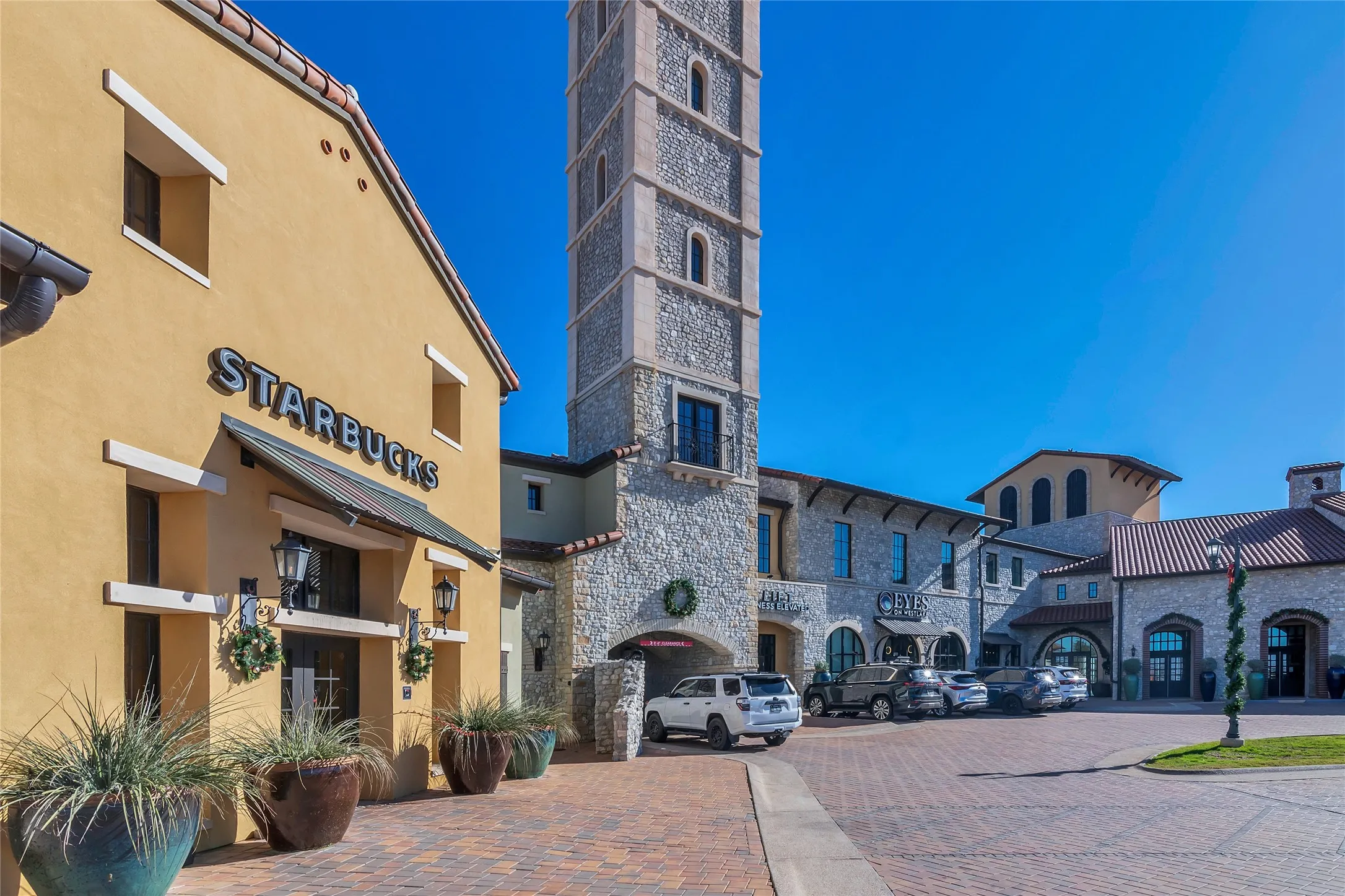 Commercial District of Entrada