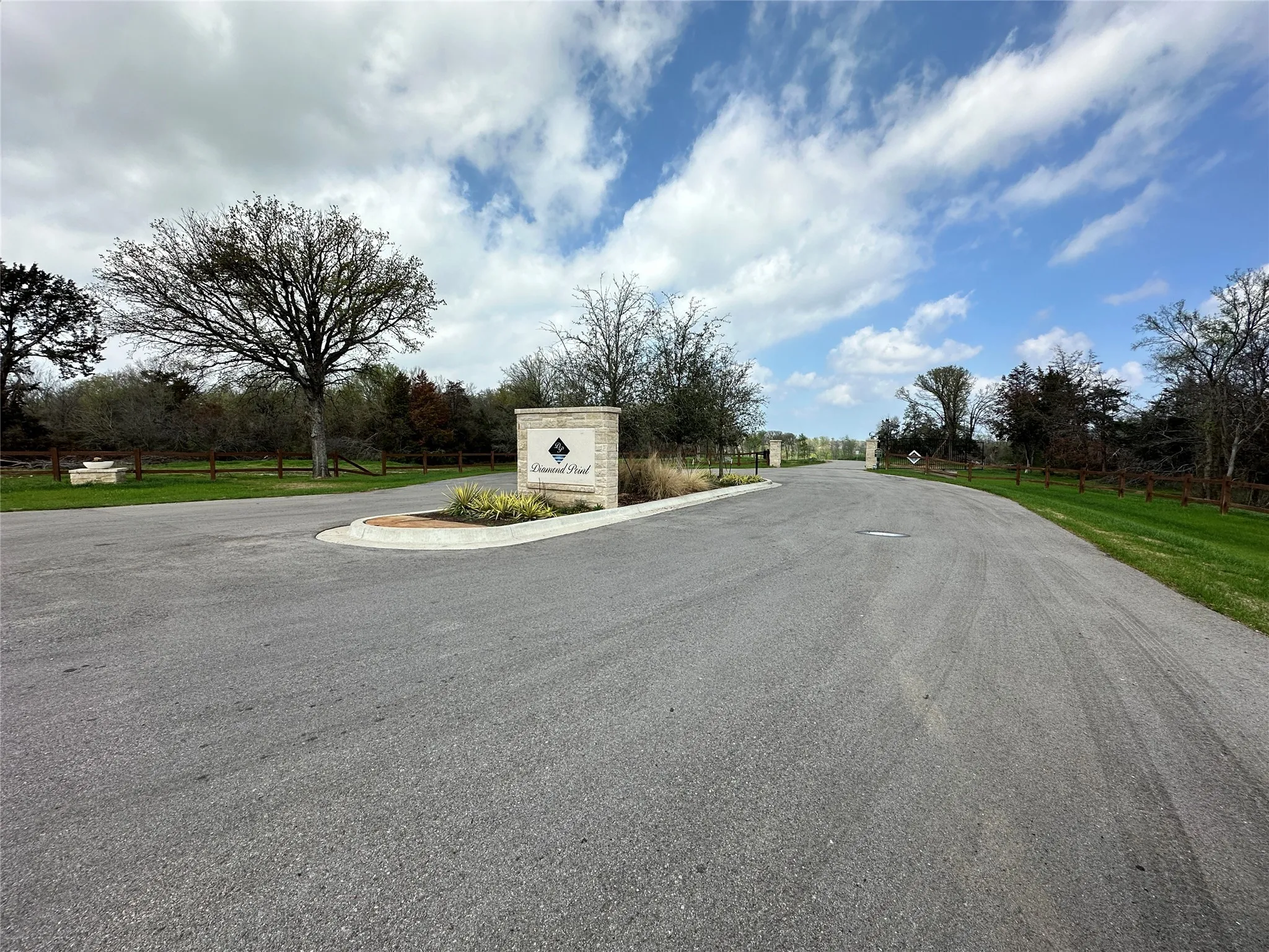 Unimproved Land For Sale in Navarro County , Lot 32 Opal Drive, Corsicana, Texas 75109, 0, 0, Garage spaces, 0 Sqft, built in 0, Price $295,000, mls#21026749, Real Estate Agent in Corsicana, Homes For Sale in Navarro county, Homes For Sale in Corsicana, Realtor in Corsicana Texas, Real Estate Brokerage Independent Realty Texas, Luminita Cordes Realtor