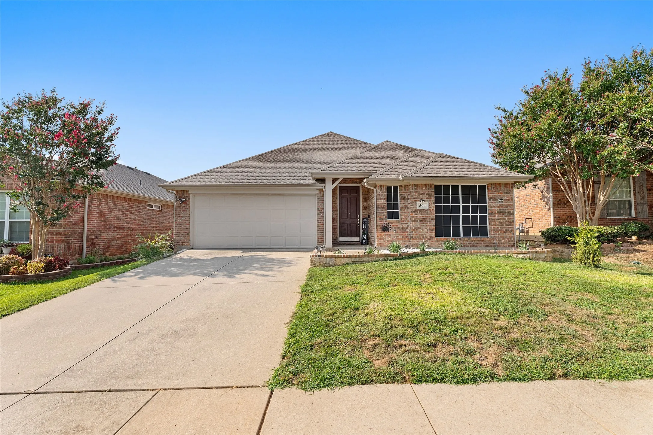 Single Family Residence For Sale in Denton County , 504 Grayson Lane, Lake Dallas, Texas 75065, 3 Bedroom, 2 Bathroom, 2 Garage spaces, 1,955 Sqft, built in 2008, mls#21032027, Real Estate Agent in Lake Dallas, Homes For Sale in Denton county, Homes For Sale in Lake Dallas, Realtor in Lake Dallas Texas, Real Estate Brokerage Independent Realty Texas, Luminita Cordes Realtor