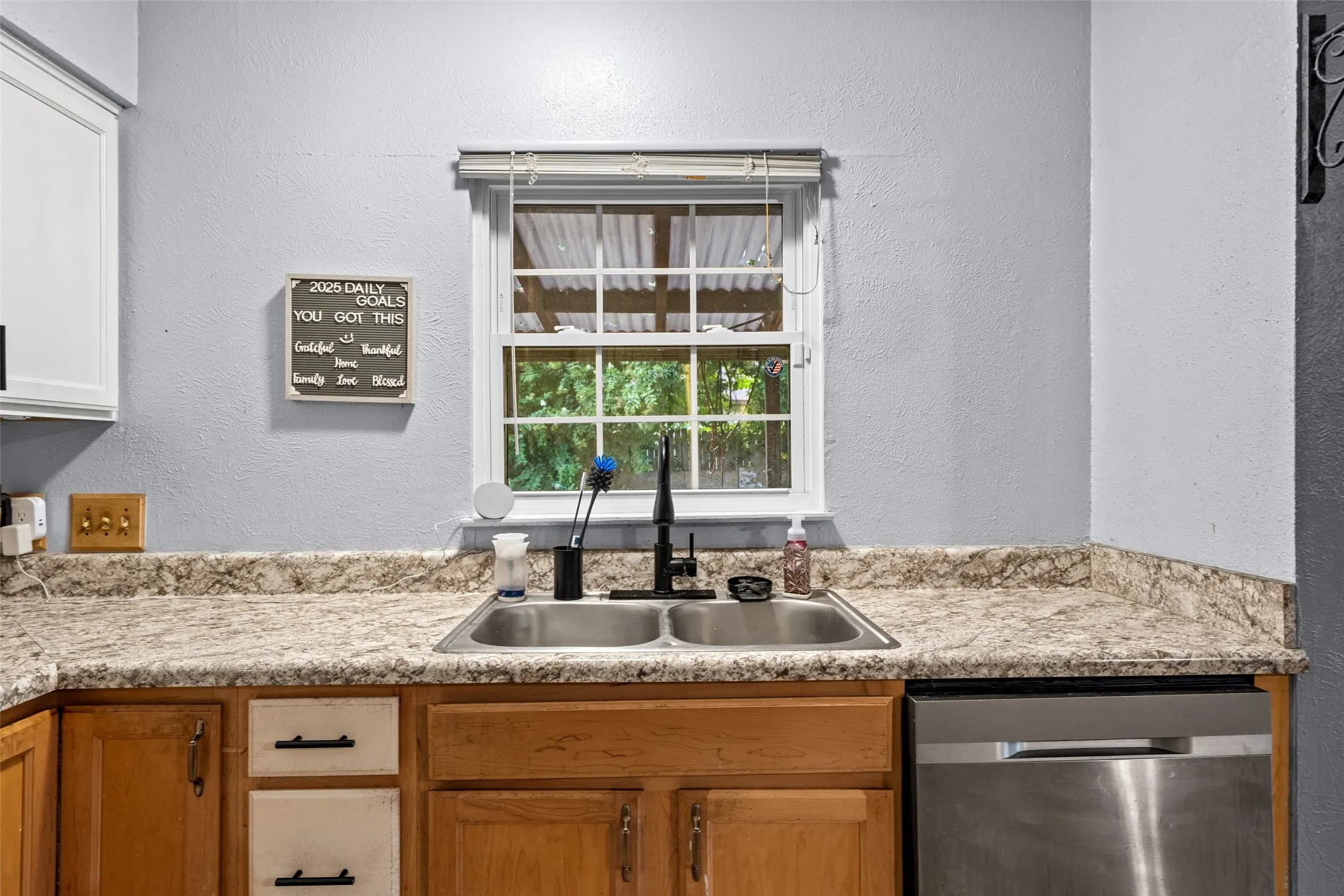 Single Family Residence For Sale in Dallas County , 2837 Corrida Court, Grand Prairie, Texas 75052, 4 Bedrooms, 2 Bathrooms, 2 Garage spaces, 1,712 Sqft, built in 1970, Preowned, Price $299,900, mls#21031924, Real Estate Agent in Grand Prairie, Homes For Sale in Dallas county, Homes For Sale in Grand Prairie, Realtor in Grand Prairie Texas, Real Estate Brokerage Independent Realty Texas, Luminita Cordes Realtor