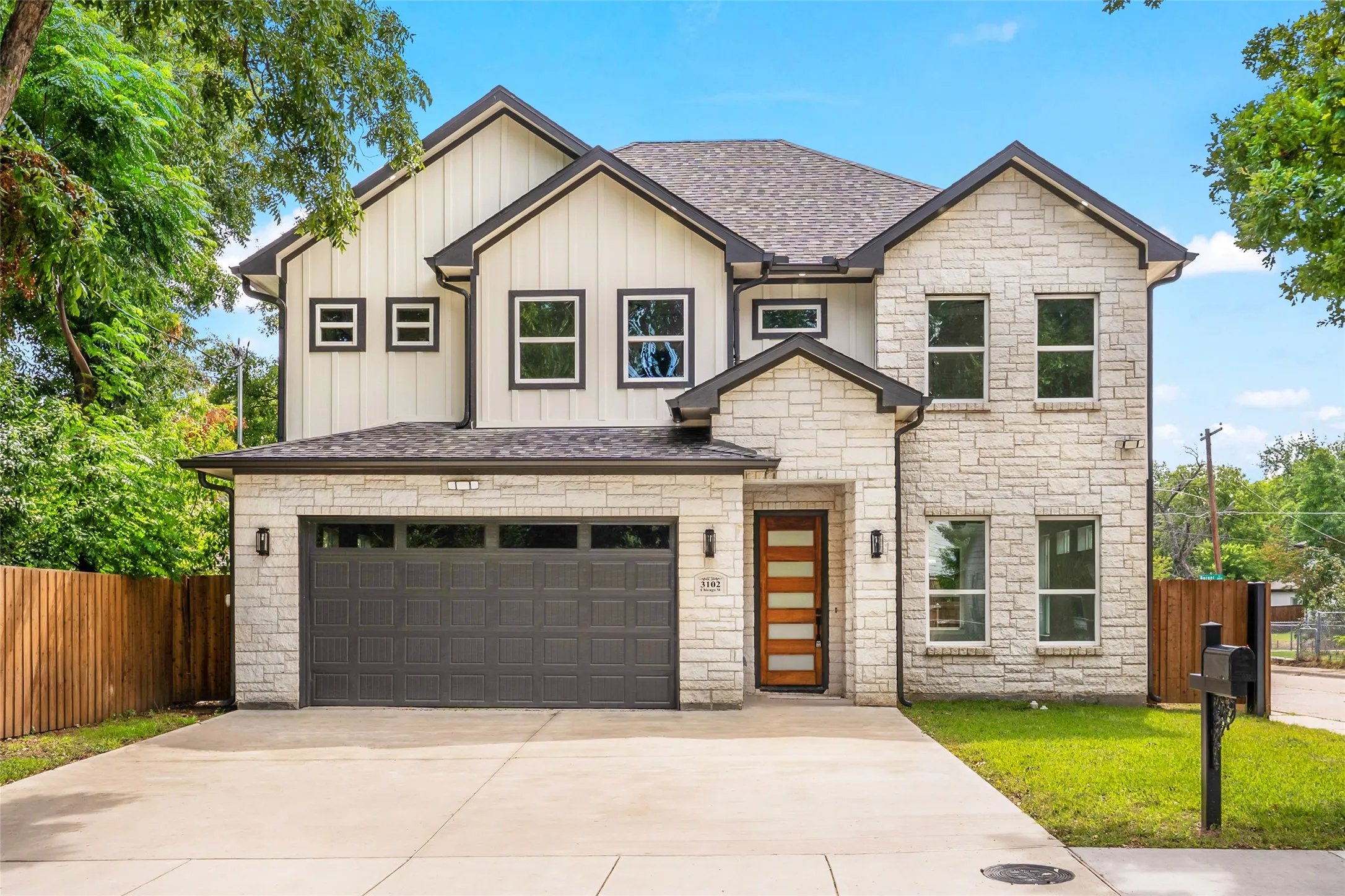 Single Family Residence For Sale in Dallas County , 3102 Chicago Street, Dallas, Texas 75212, 4 Bedroom, 4 Bathroom, 2 Garage spaces, 2,414 Sqft, built in 2025, mls#21027784, Real Estate Agent in Dallas, Homes For Sale in Dallas county, Homes For Sale in Dallas, Realtor in Dallas Texas, Real Estate Brokerage Independent Realty Texas, Luminita Cordes Realtor