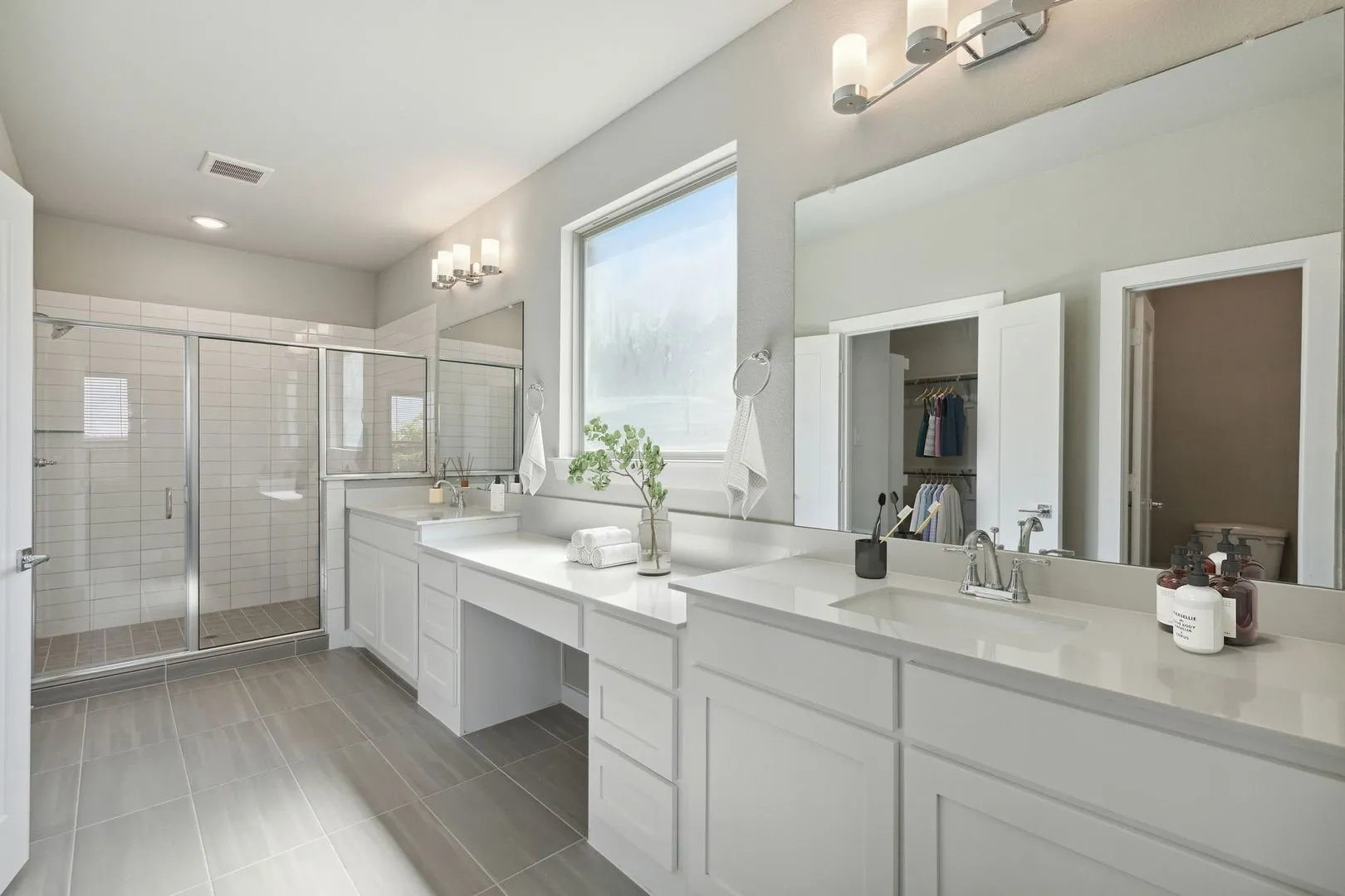 Primary Bathroom in the Henley home plan by Trophy Signature Homes – REPRESENTATIVE​​‌​​​​‌​​‌‌​‌‌​​​‌‌​‌​‌​‌​​​‌​​ PHOTO