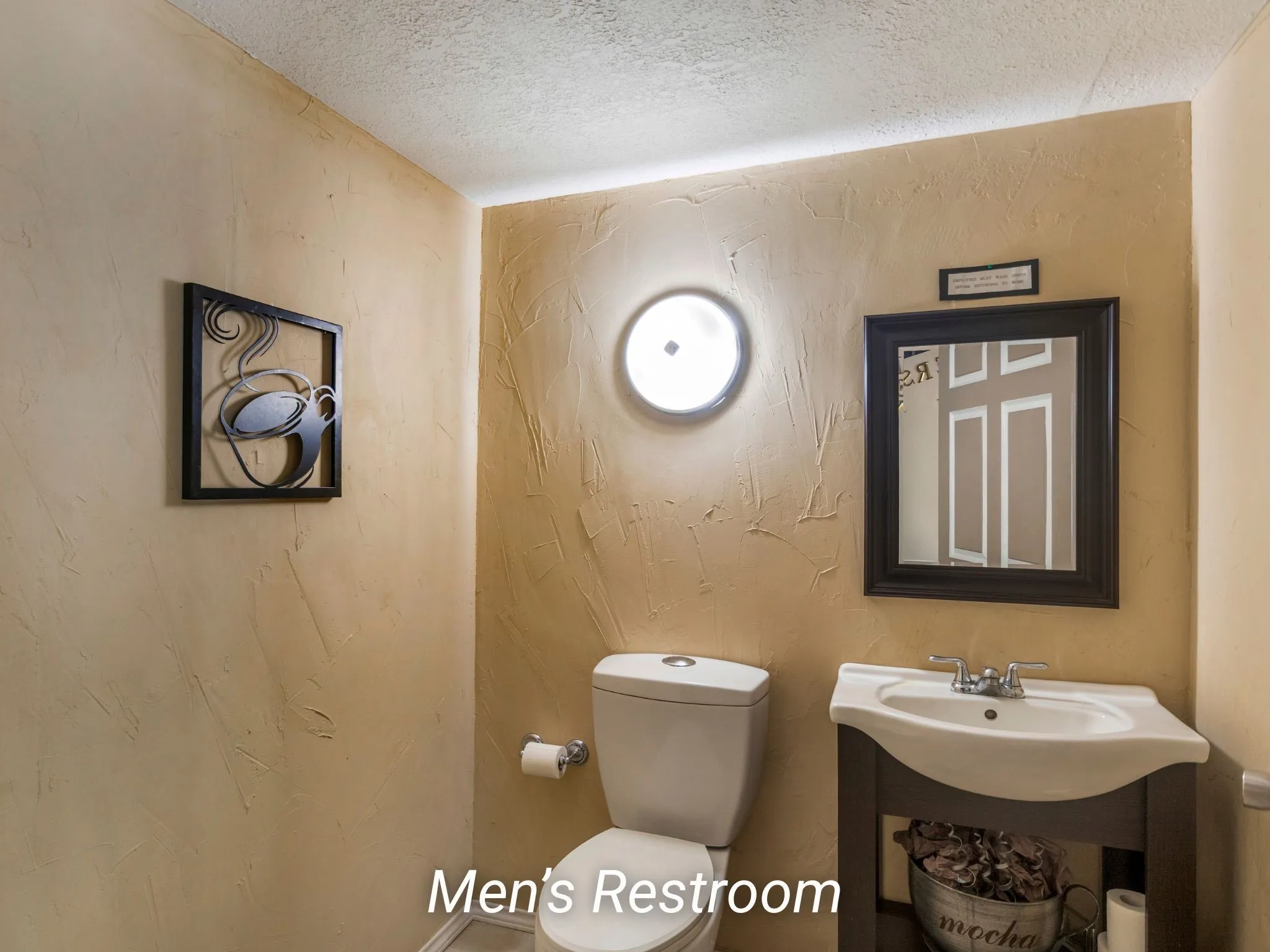 Apartment For Sale in Wood County , 521 Front Street, Hawkins, Texas 75765, 1 Bedroom, 3 Bathroom, Garage spaces, 3,500 Sqft, built in 2011, Preowned, mls#21033604, Real Estate Agent in Hawkins, Homes For Sale in Wood county, Homes For Sale in Hawkins, Realtor in Hawkins Texas, Real Estate Brokerage Independent Realty Texas, Luminita Cordes Realtor