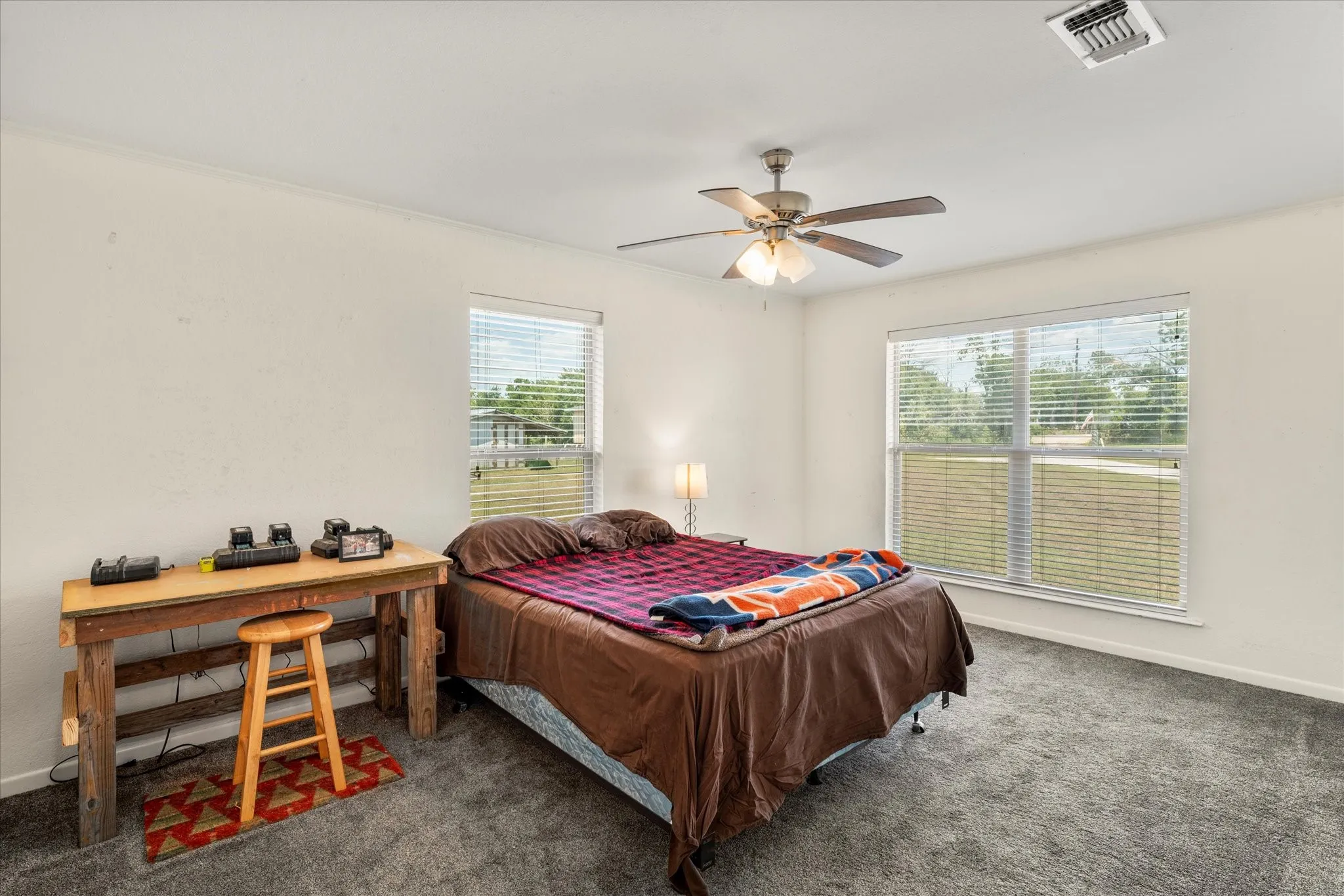 Single Family Residence For Sale in Navarro County , 2569 Fm-55, Barry, Texas 75102, 4 Bedrooms, 2 Bathrooms, Garage spaces, 2,316 Sqft, built in 1982, Preowned, Price $425,000, mls#21033898, Real Estate Agent in Barry, Homes For Sale in Navarro county, Homes For Sale in Barry, Realtor in Barry Texas, Real Estate Brokerage Independent Realty Texas, Luminita Cordes Realtor