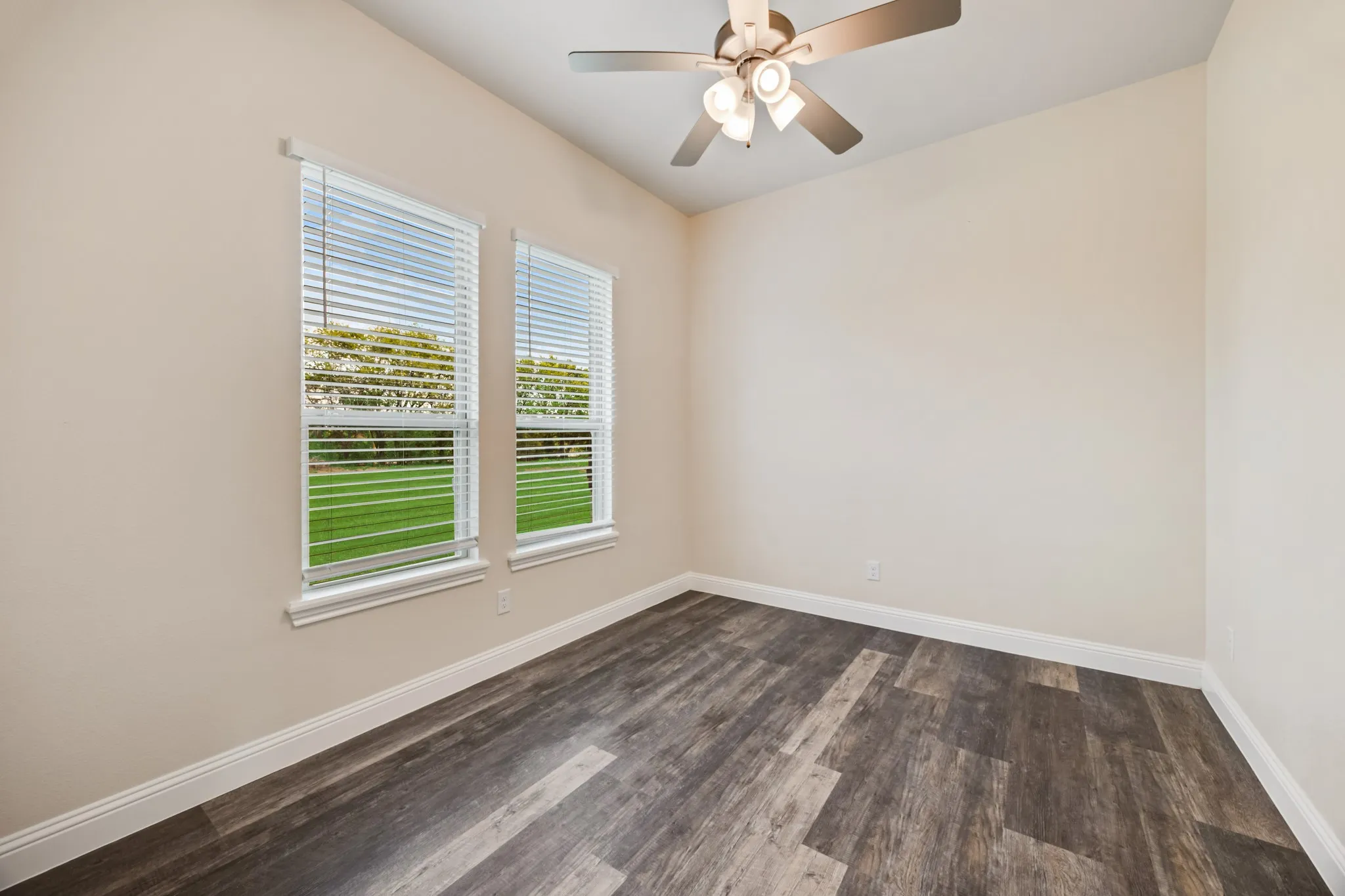 Single Family Residence For Sale in Navarro County , 3334 Knight Street, Corsicana, Texas 75110, 4 Bedrooms, 4 Bathrooms, 2 Garage spaces, 2,860 Sqft, built in 2024, New Construction - Complete, Price $494,900, mls#21029743, Real Estate Agent in Corsicana, Homes For Sale in Navarro county, Homes For Sale in Corsicana, Realtor in Corsicana Texas, Real Estate Brokerage Independent Realty Texas, Luminita Cordes Realtor