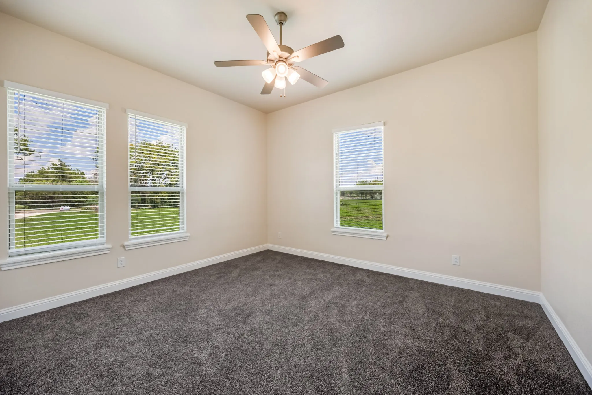 Single Family Residence For Sale in Navarro County , 3334 Knight Street, Corsicana, Texas 75110, 4 Bedrooms, 4 Bathrooms, 2 Garage spaces, 2,860 Sqft, built in 2024, New Construction - Complete, Price $494,900, mls#21029743, Real Estate Agent in Corsicana, Homes For Sale in Navarro county, Homes For Sale in Corsicana, Realtor in Corsicana Texas, Real Estate Brokerage Independent Realty Texas, Luminita Cordes Realtor