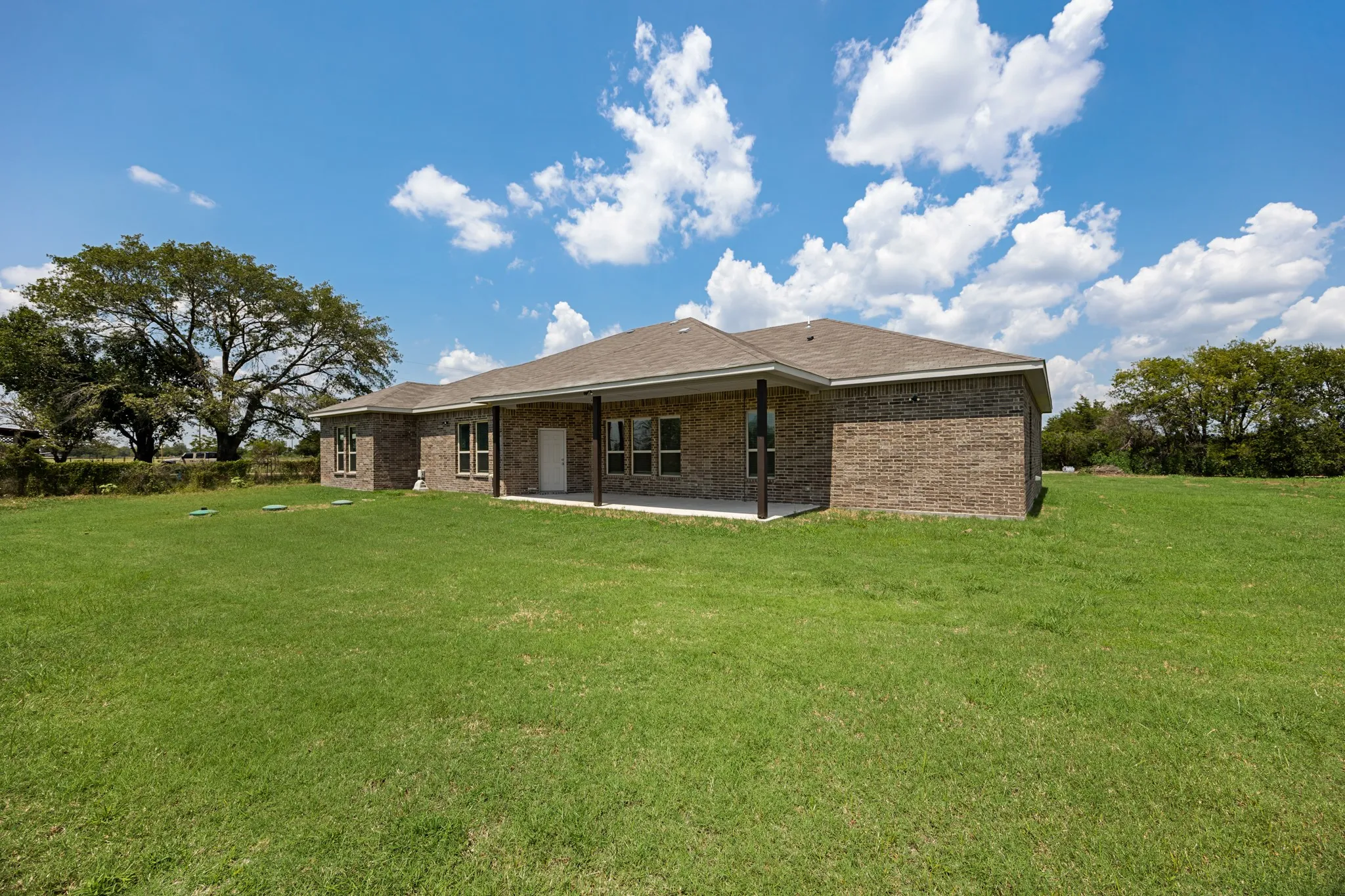 Single Family Residence For Sale in Navarro County , 3334 Knight Street, Corsicana, Texas 75110, 4 Bedrooms, 4 Bathrooms, 2 Garage spaces, 2,860 Sqft, built in 2024, New Construction - Complete, Price $494,900, mls#21029743, Real Estate Agent in Corsicana, Homes For Sale in Navarro county, Homes For Sale in Corsicana, Realtor in Corsicana Texas, Real Estate Brokerage Independent Realty Texas, Luminita Cordes Realtor