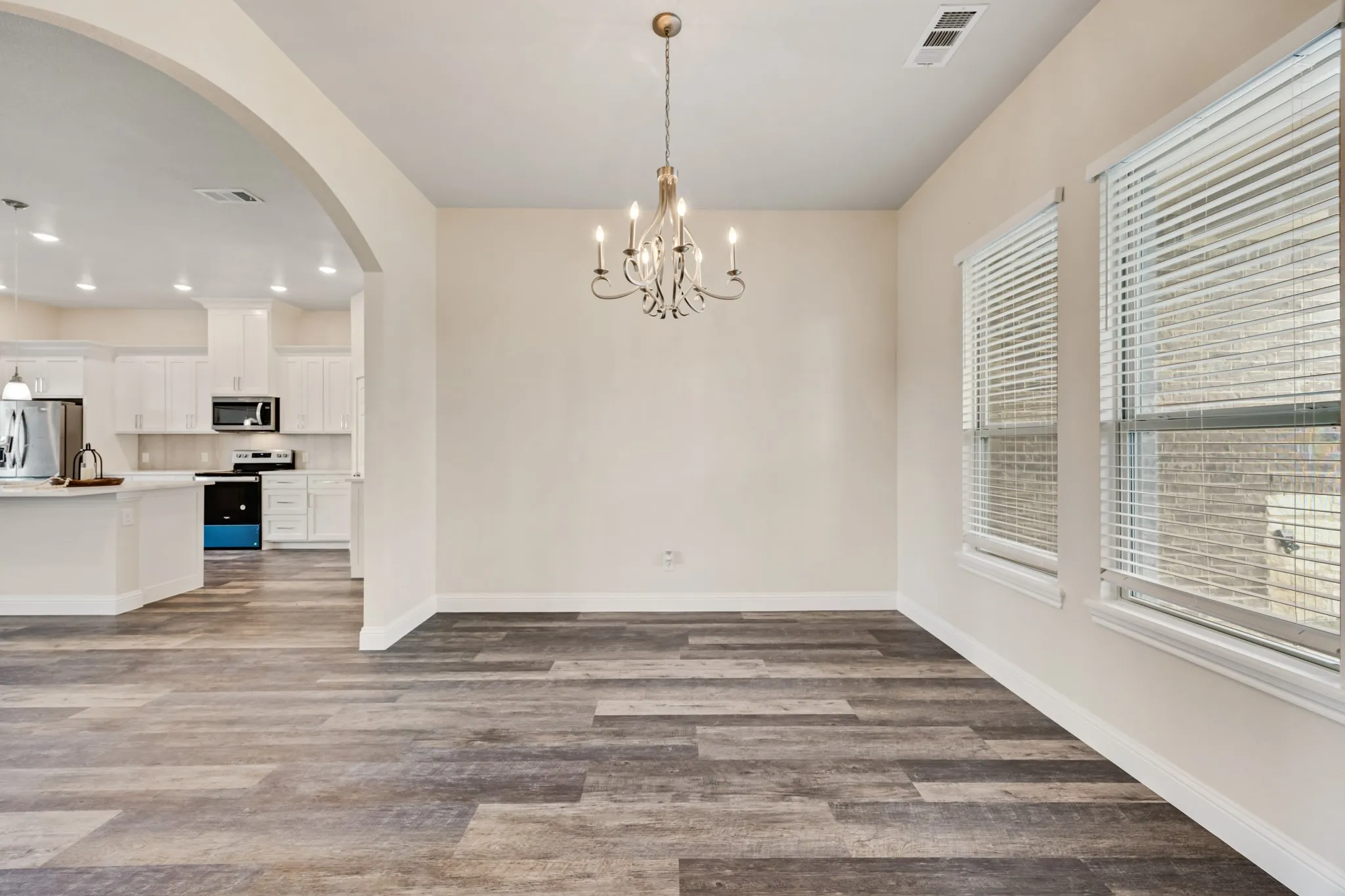 Single Family Residence For Sale in Navarro County , 3334 Knight Street, Corsicana, Texas 75110, 4 Bedrooms, 4 Bathrooms, 2 Garage spaces, 2,860 Sqft, built in 2024, New Construction - Complete, Price $494,900, mls#21029743, Real Estate Agent in Corsicana, Homes For Sale in Navarro county, Homes For Sale in Corsicana, Realtor in Corsicana Texas, Real Estate Brokerage Independent Realty Texas, Luminita Cordes Realtor