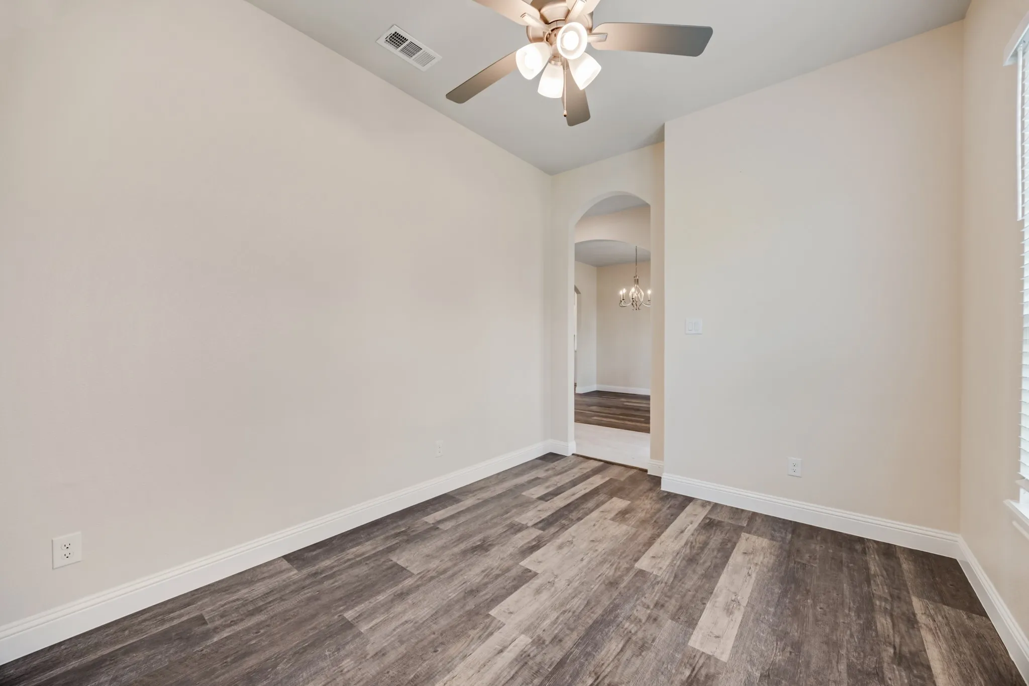 Single Family Residence For Sale in Navarro County , 3334 Knight Street, Corsicana, Texas 75110, 4 Bedrooms, 4 Bathrooms, 2 Garage spaces, 2,860 Sqft, built in 2024, New Construction - Complete, Price $494,900, mls#21029743, Real Estate Agent in Corsicana, Homes For Sale in Navarro county, Homes For Sale in Corsicana, Realtor in Corsicana Texas, Real Estate Brokerage Independent Realty Texas, Luminita Cordes Realtor