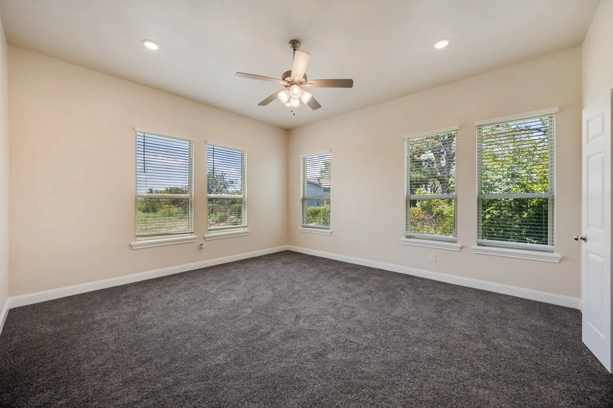 Single Family Residence For Sale in Navarro County , 3334 Knight Street, Corsicana, Texas 75110, 4 Bedrooms, 4 Bathrooms, 2 Garage spaces, 2,860 Sqft, built in 2024, New Construction - Complete, Price $494,900, mls#21029743, Real Estate Agent in Corsicana, Homes For Sale in Navarro county, Homes For Sale in Corsicana, Realtor in Corsicana Texas, Real Estate Brokerage Independent Realty Texas, Luminita Cordes Realtor