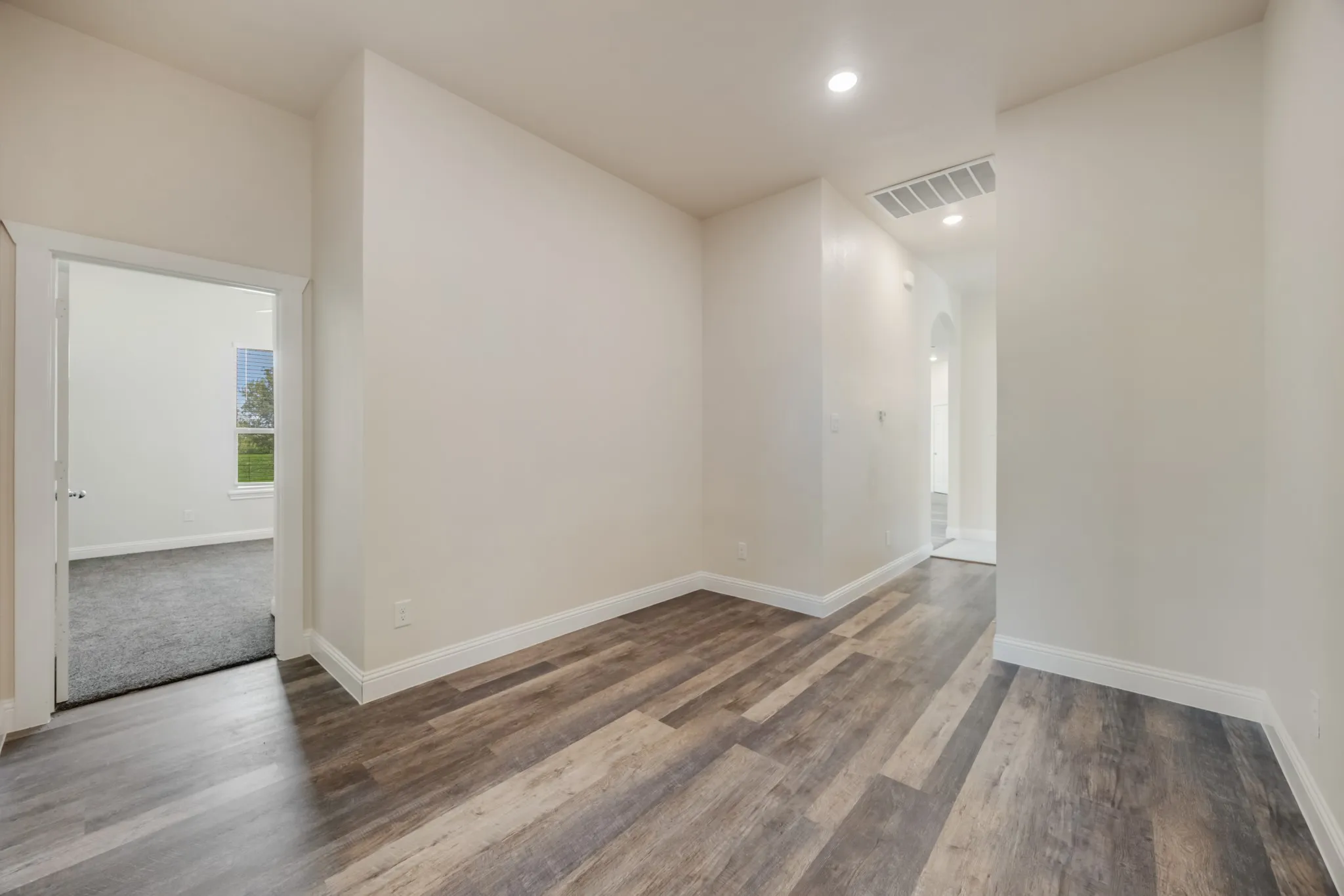 Single Family Residence For Sale in Navarro County , 3334 Knight Street, Corsicana, Texas 75110, 4 Bedrooms, 4 Bathrooms, 2 Garage spaces, 2,860 Sqft, built in 2024, New Construction - Complete, Price $494,900, mls#21029743, Real Estate Agent in Corsicana, Homes For Sale in Navarro county, Homes For Sale in Corsicana, Realtor in Corsicana Texas, Real Estate Brokerage Independent Realty Texas, Luminita Cordes Realtor