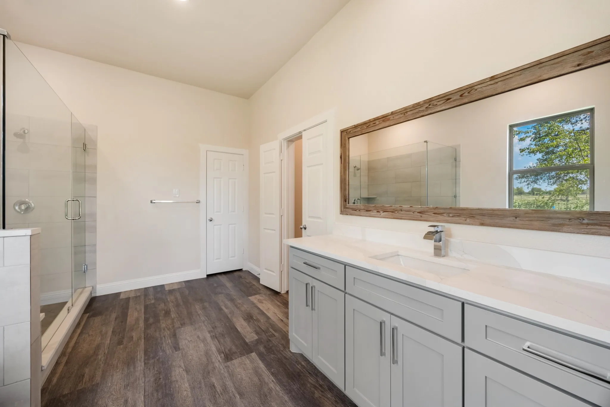 Single Family Residence For Sale in Navarro County , 3334 Knight Street, Corsicana, Texas 75110, 4 Bedrooms, 4 Bathrooms, 2 Garage spaces, 2,860 Sqft, built in 2024, New Construction - Complete, Price $494,900, mls#21029743, Real Estate Agent in Corsicana, Homes For Sale in Navarro county, Homes For Sale in Corsicana, Realtor in Corsicana Texas, Real Estate Brokerage Independent Realty Texas, Luminita Cordes Realtor