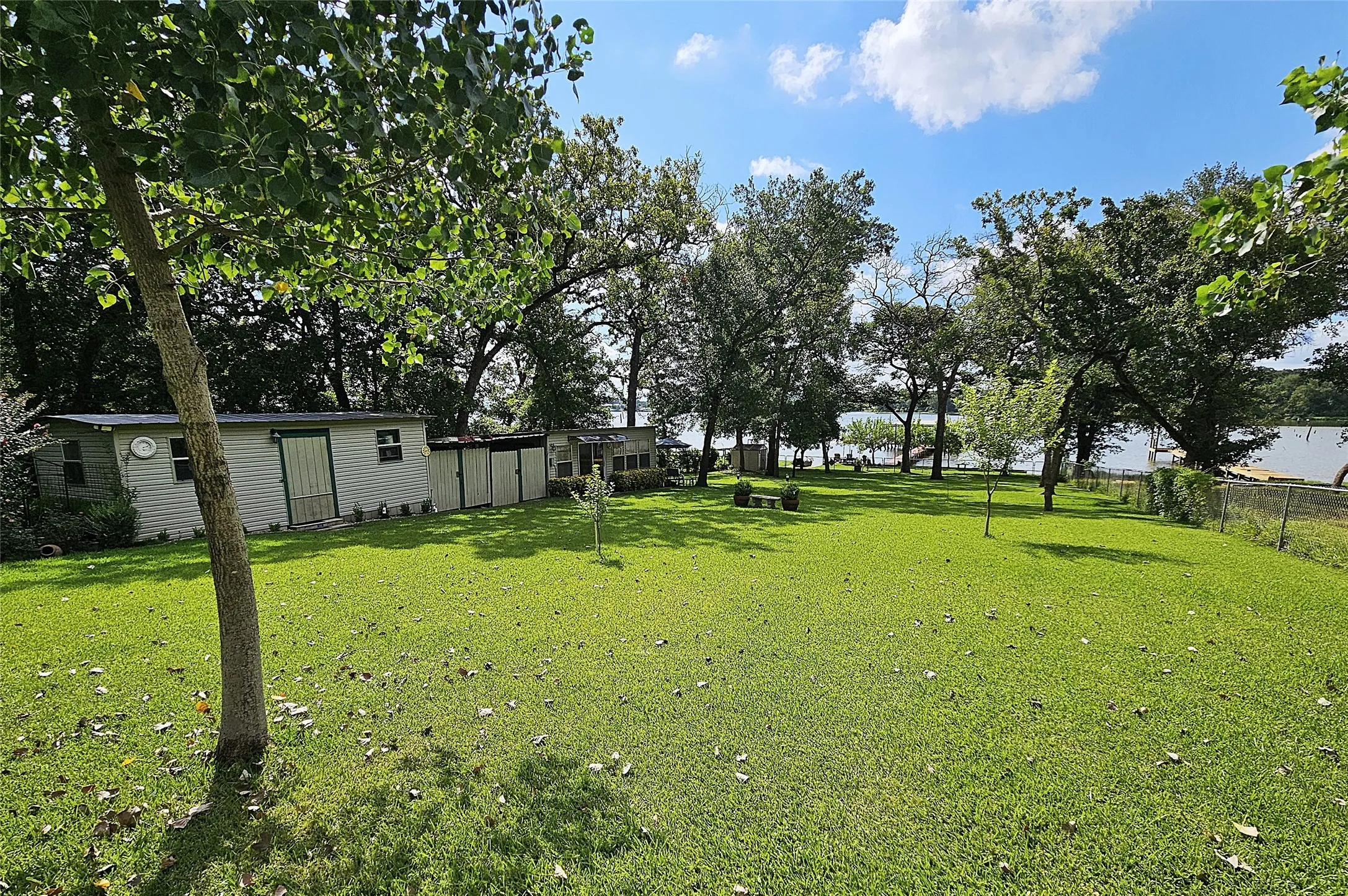 Single Family Residence For Sale in Limestone County , 133 Lcr 777, Groesbeck, Texas 76642, 3 Bedroom, 3 Bathroom, Garage spaces, 2,507 Sqft, built in 2014, mls#21034470, Real Estate Agent in Groesbeck, Homes For Sale in Limestone county, Homes For Sale in Groesbeck, Realtor in Groesbeck Texas, Real Estate Brokerage Independent Realty Texas, Luminita Cordes Realtor