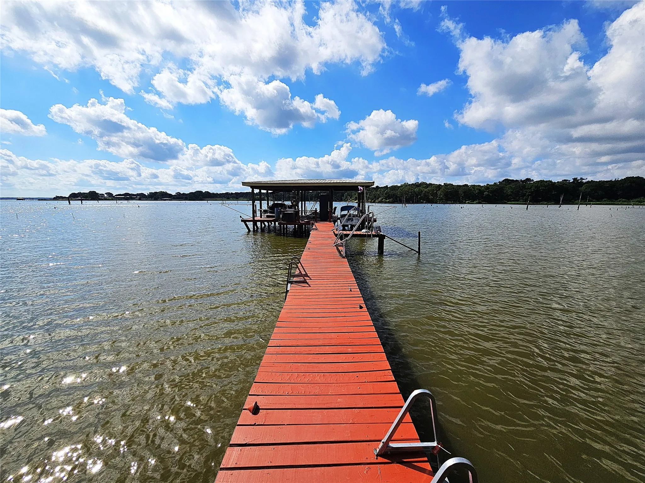Single Family Residence For Sale in Limestone County , 133 Lcr 777, Groesbeck, Texas 76642, 3 Bedroom, 3 Bathroom, Garage spaces, 2,507 Sqft, built in 2014, mls#21034470, Real Estate Agent in Groesbeck, Homes For Sale in Limestone county, Homes For Sale in Groesbeck, Realtor in Groesbeck Texas, Real Estate Brokerage Independent Realty Texas, Luminita Cordes Realtor