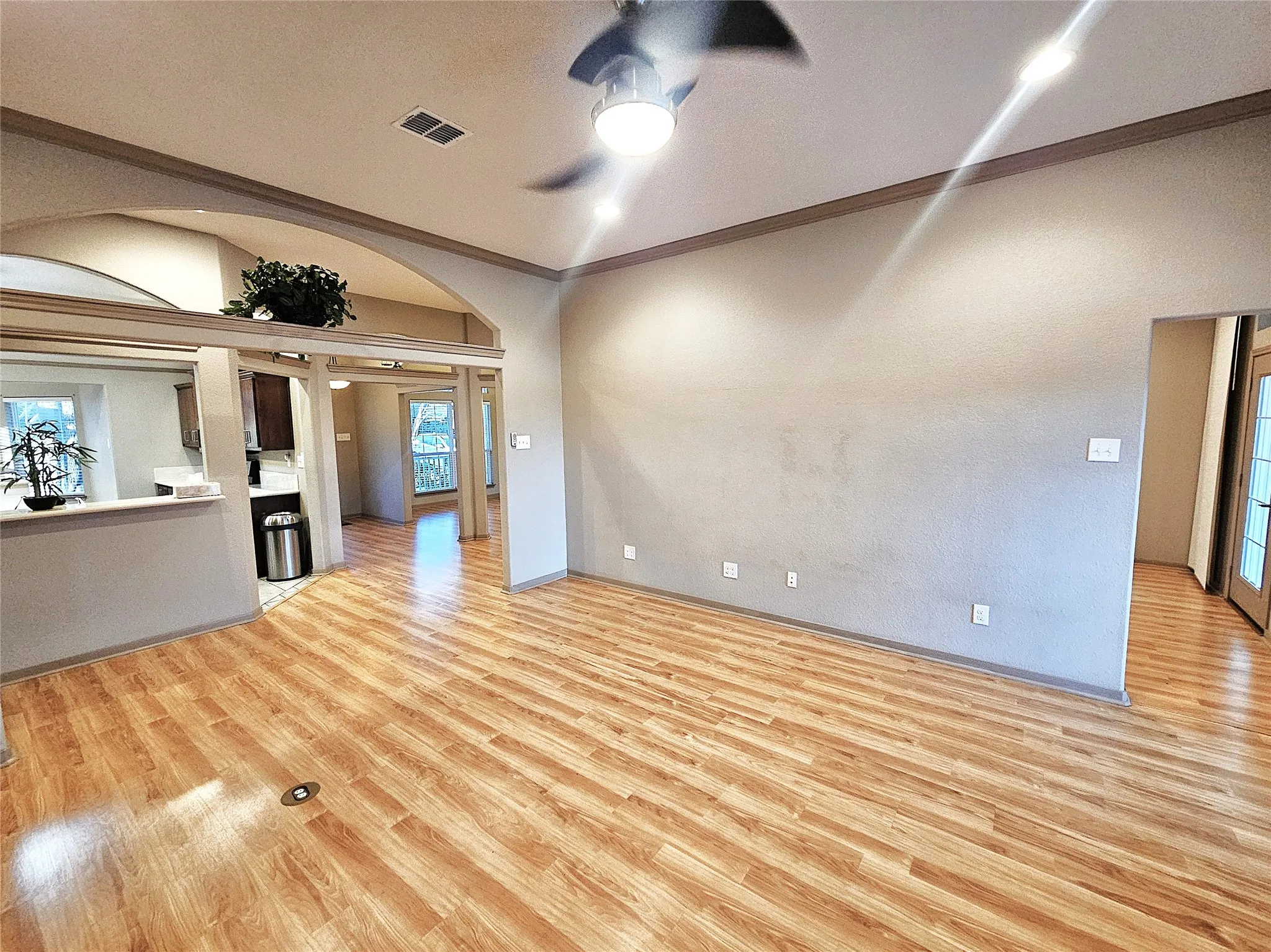 Single Family Residence For Sale in Limestone County , 133 Lcr 777, Groesbeck, Texas 76642, 3 Bedroom, 3 Bathroom, Garage spaces, 2,507 Sqft, built in 2014, mls#21034470, Real Estate Agent in Groesbeck, Homes For Sale in Limestone county, Homes For Sale in Groesbeck, Realtor in Groesbeck Texas, Real Estate Brokerage Independent Realty Texas, Luminita Cordes Realtor