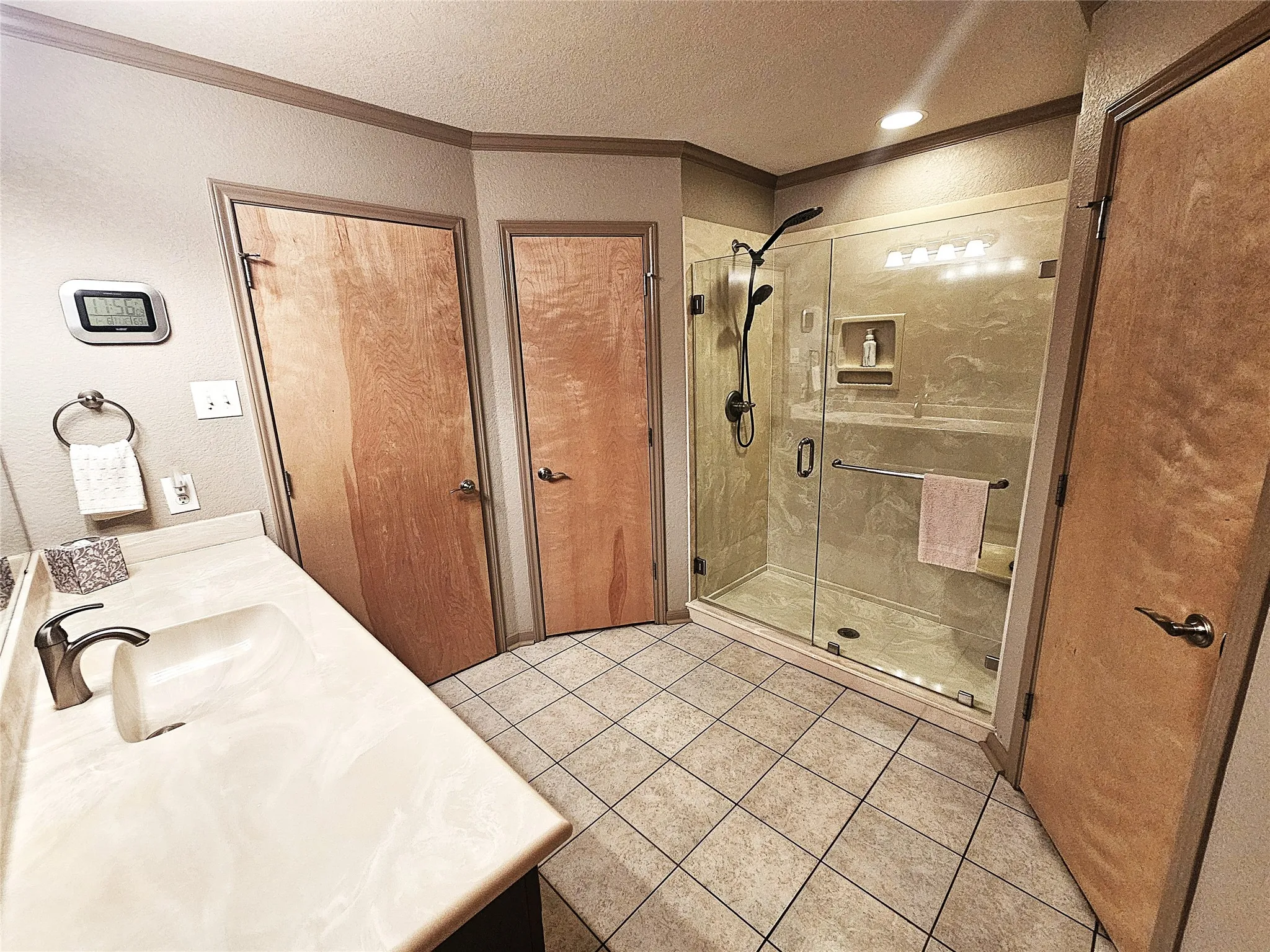 Single Family Residence For Sale in Limestone County , 133 Lcr 777, Groesbeck, Texas 76642, 3 Bedroom, 3 Bathroom, Garage spaces, 2,507 Sqft, built in 2014, mls#21034470, Real Estate Agent in Groesbeck, Homes For Sale in Limestone county, Homes For Sale in Groesbeck, Realtor in Groesbeck Texas, Real Estate Brokerage Independent Realty Texas, Luminita Cordes Realtor