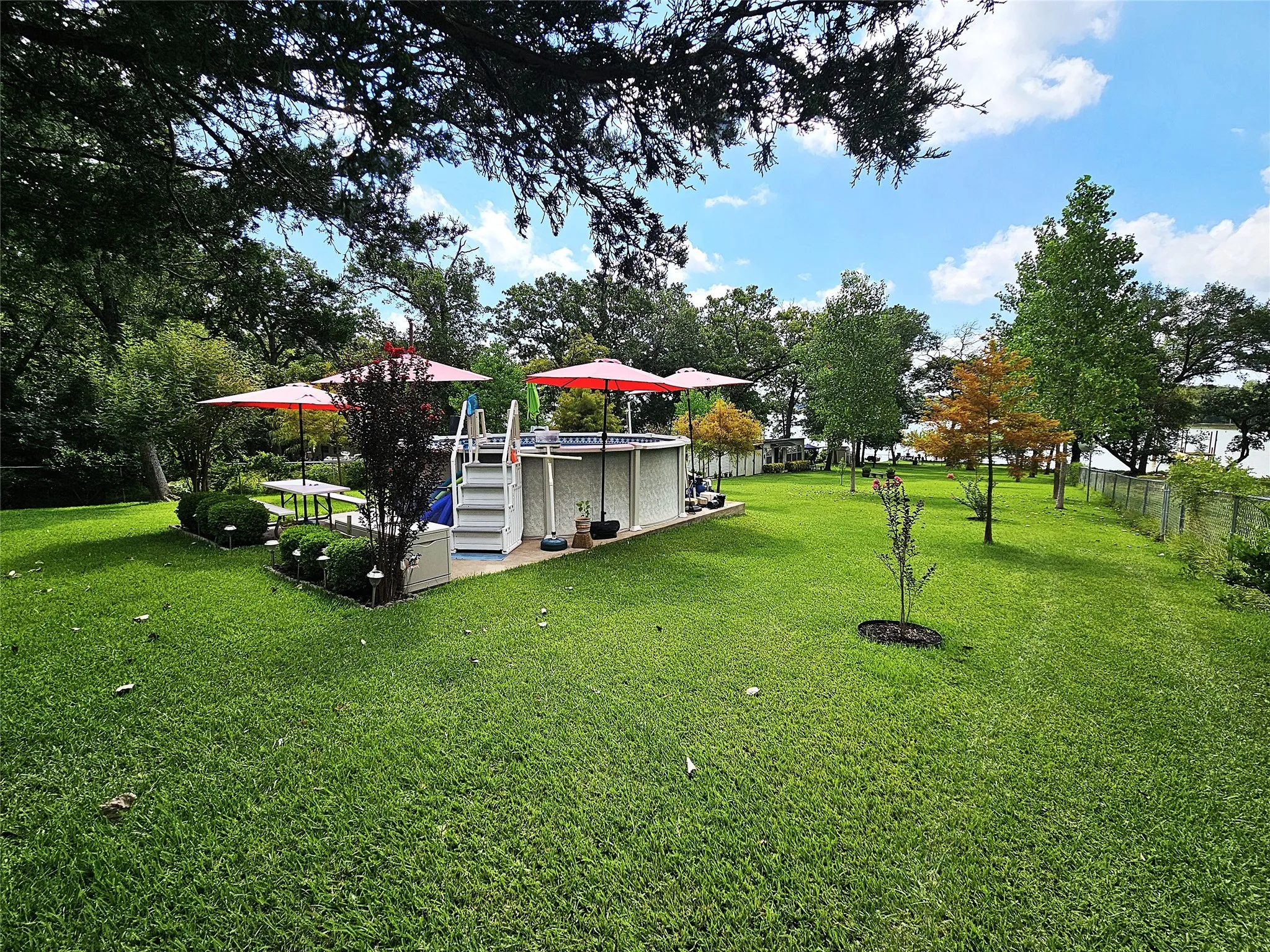 Single Family Residence For Sale in Limestone County , 133 Lcr 777, Groesbeck, Texas 76642, 3 Bedroom, 3 Bathroom, Garage spaces, 2,507 Sqft, built in 2014, mls#21034470, Real Estate Agent in Groesbeck, Homes For Sale in Limestone county, Homes For Sale in Groesbeck, Realtor in Groesbeck Texas, Real Estate Brokerage Independent Realty Texas, Luminita Cordes Realtor