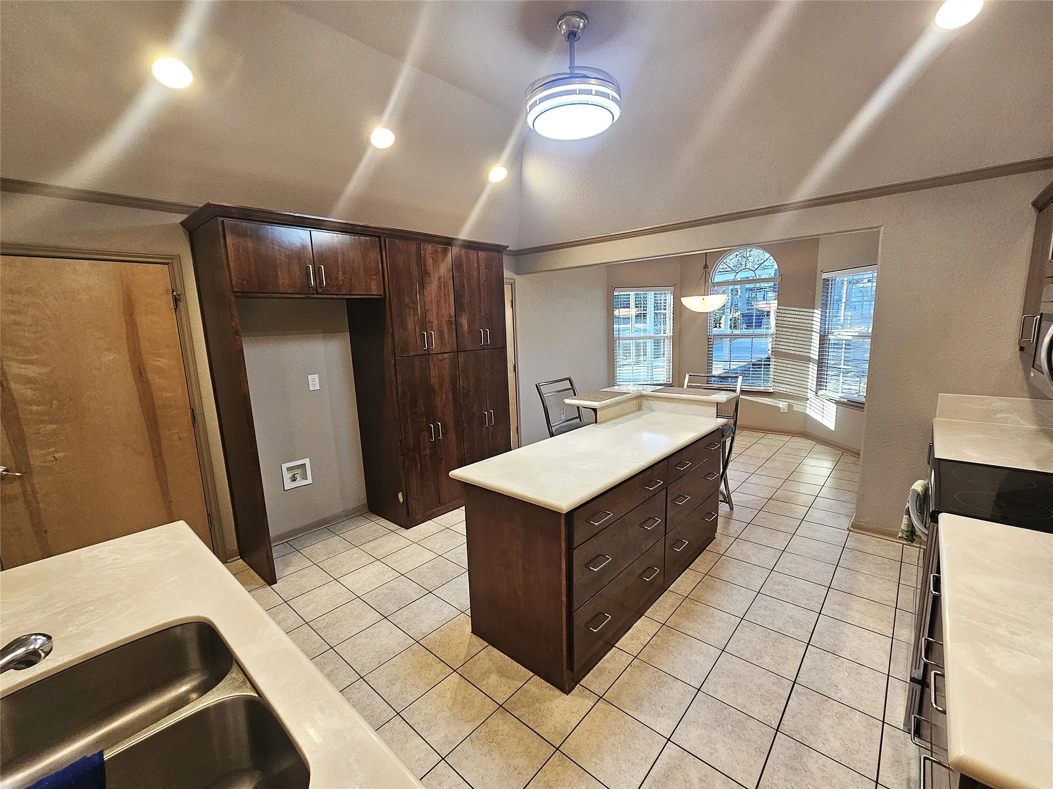 Single Family Residence For Sale in Limestone County , 133 Lcr 777, Groesbeck, Texas 76642, 3 Bedroom, 3 Bathroom, Garage spaces, 2,507 Sqft, built in 2014, mls#21034470, Real Estate Agent in Groesbeck, Homes For Sale in Limestone county, Homes For Sale in Groesbeck, Realtor in Groesbeck Texas, Real Estate Brokerage Independent Realty Texas, Luminita Cordes Realtor