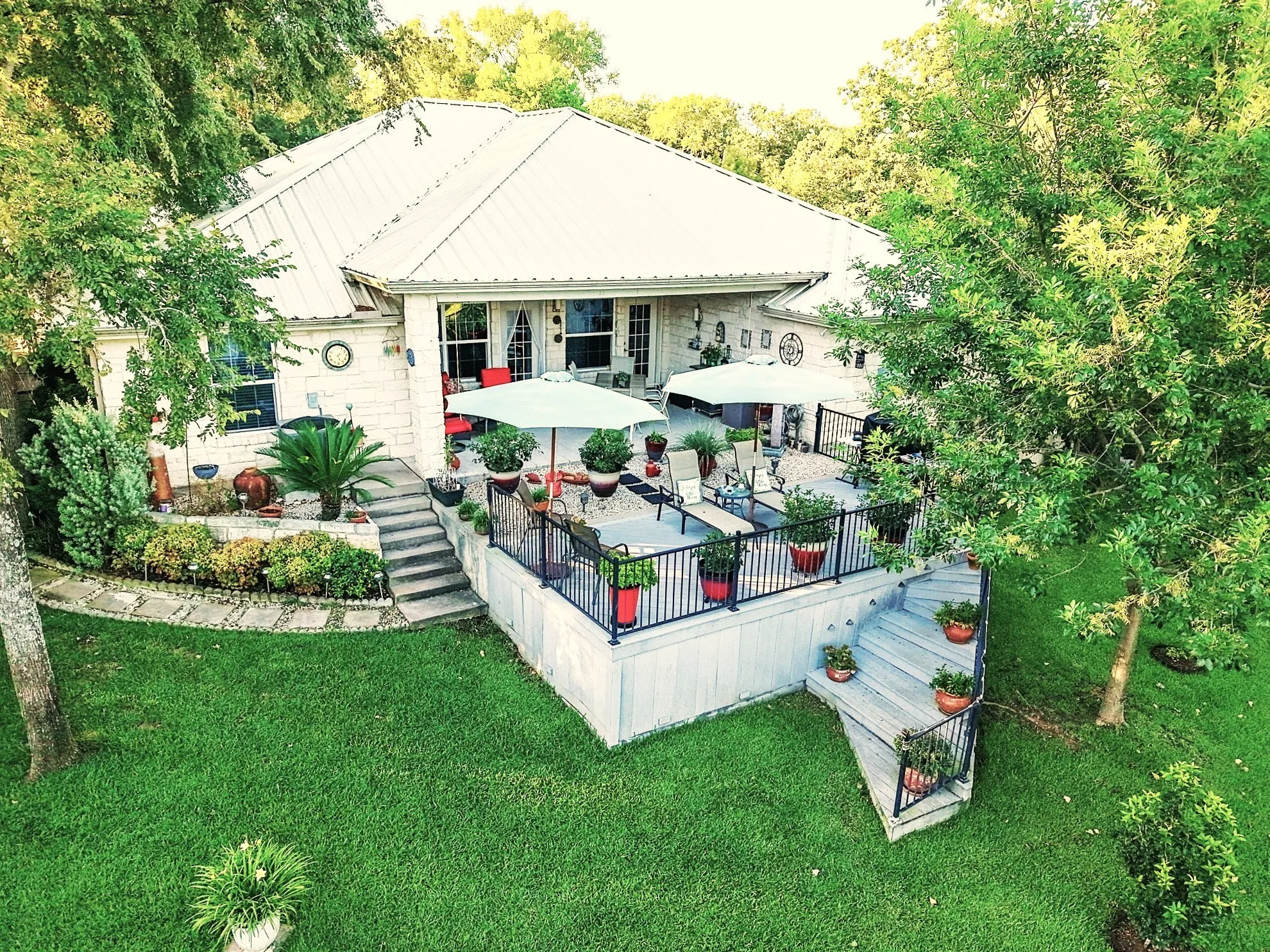 Single Family Residence For Sale in Limestone County , 133 Lcr 777, Groesbeck, Texas 76642, 3 Bedroom, 3 Bathroom, Garage spaces, 2,507 Sqft, built in 2014, mls#21034470, Real Estate Agent in Groesbeck, Homes For Sale in Limestone county, Homes For Sale in Groesbeck, Realtor in Groesbeck Texas, Real Estate Brokerage Independent Realty Texas, Luminita Cordes Realtor