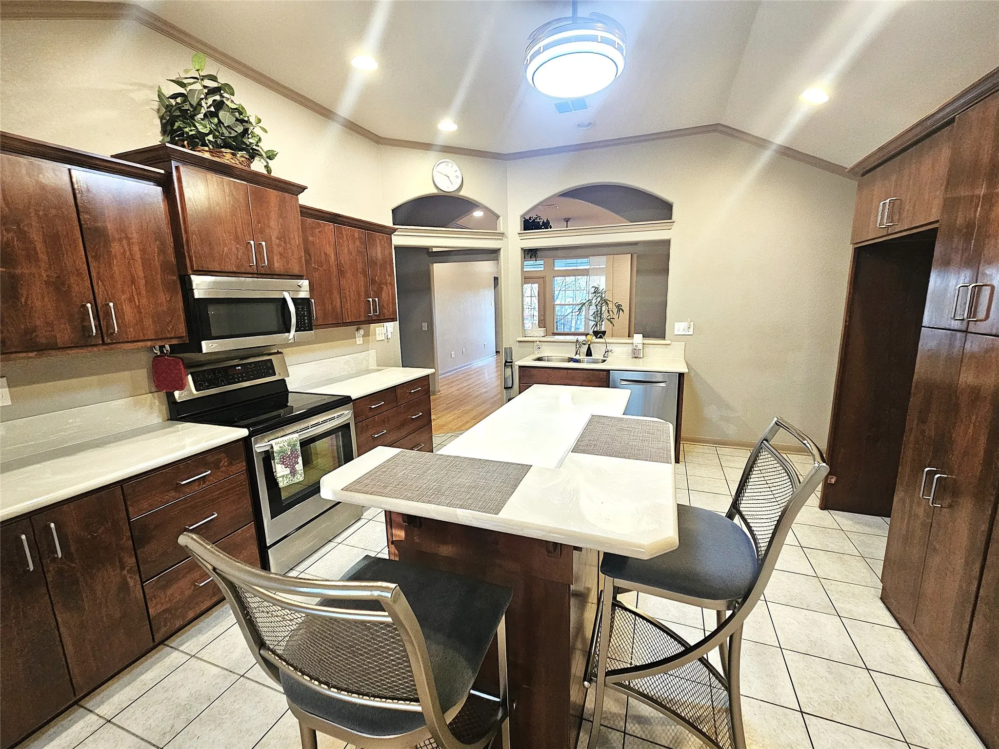 Single Family Residence For Sale in Limestone County , 133 Lcr 777, Groesbeck, Texas 76642, 3 Bedroom, 3 Bathroom, Garage spaces, 2,507 Sqft, built in 2014, mls#21034470, Real Estate Agent in Groesbeck, Homes For Sale in Limestone county, Homes For Sale in Groesbeck, Realtor in Groesbeck Texas, Real Estate Brokerage Independent Realty Texas, Luminita Cordes Realtor
