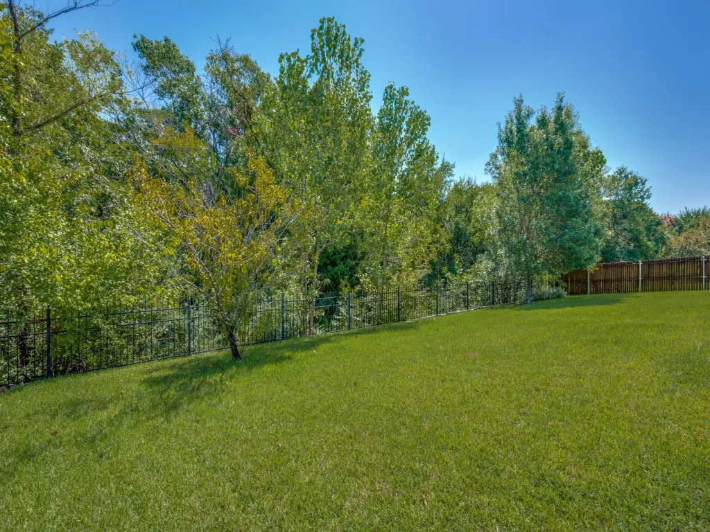 Single Family Residence For Sale in Denton County , 8305 Bishop Pine Road, Denton, Texas 76208, 6 Bedroom, 4 Bathroom, 2 Garage spaces, 4,182 Sqft, built in 2011, Preowned, mls#21035483, Real Estate Agent in Denton, Homes For Sale in Denton county, Homes For Sale in Denton, Realtor in Denton Texas, Real Estate Brokerage Independent Realty Texas, Luminita Cordes Realtor