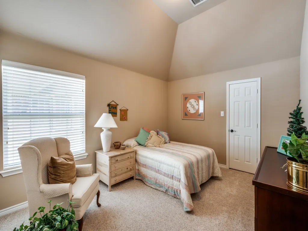 Single Family Residence For Sale in Denton County , 8305 Bishop Pine Road, Denton, Texas 76208, 6 Bedroom, 4 Bathroom, 2 Garage spaces, 4,182 Sqft, built in 2011, Preowned, mls#21035483, Real Estate Agent in Denton, Homes For Sale in Denton county, Homes For Sale in Denton, Realtor in Denton Texas, Real Estate Brokerage Independent Realty Texas, Luminita Cordes Realtor