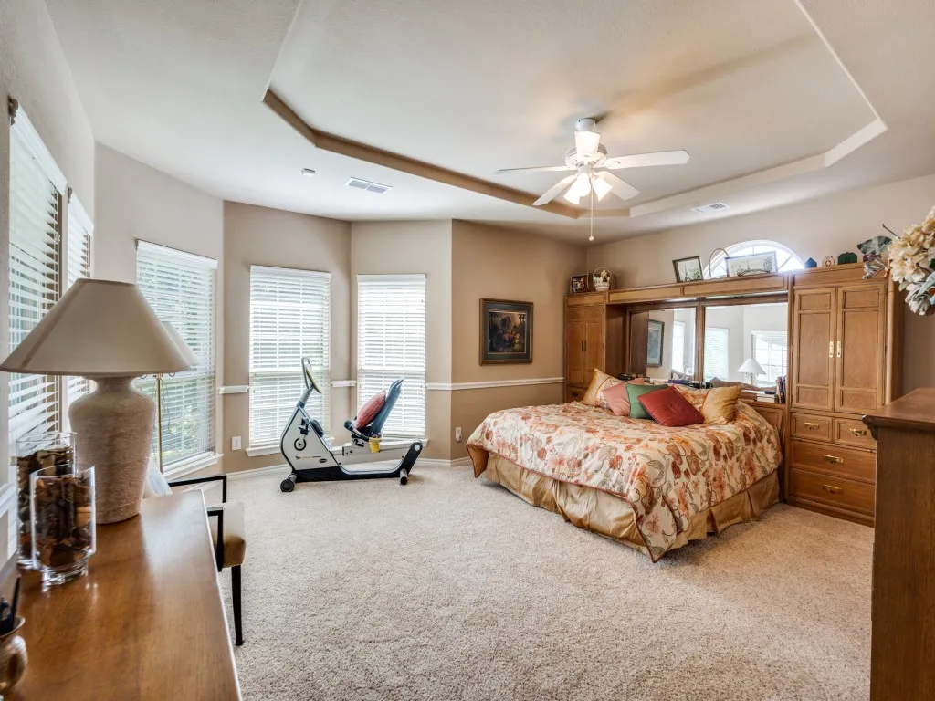 Single Family Residence For Sale in Denton County , 8305 Bishop Pine Road, Denton, Texas 76208, 6 Bedroom, 4 Bathroom, 2 Garage spaces, 4,182 Sqft, built in 2011, Preowned, mls#21035483, Real Estate Agent in Denton, Homes For Sale in Denton county, Homes For Sale in Denton, Realtor in Denton Texas, Real Estate Brokerage Independent Realty Texas, Luminita Cordes Realtor