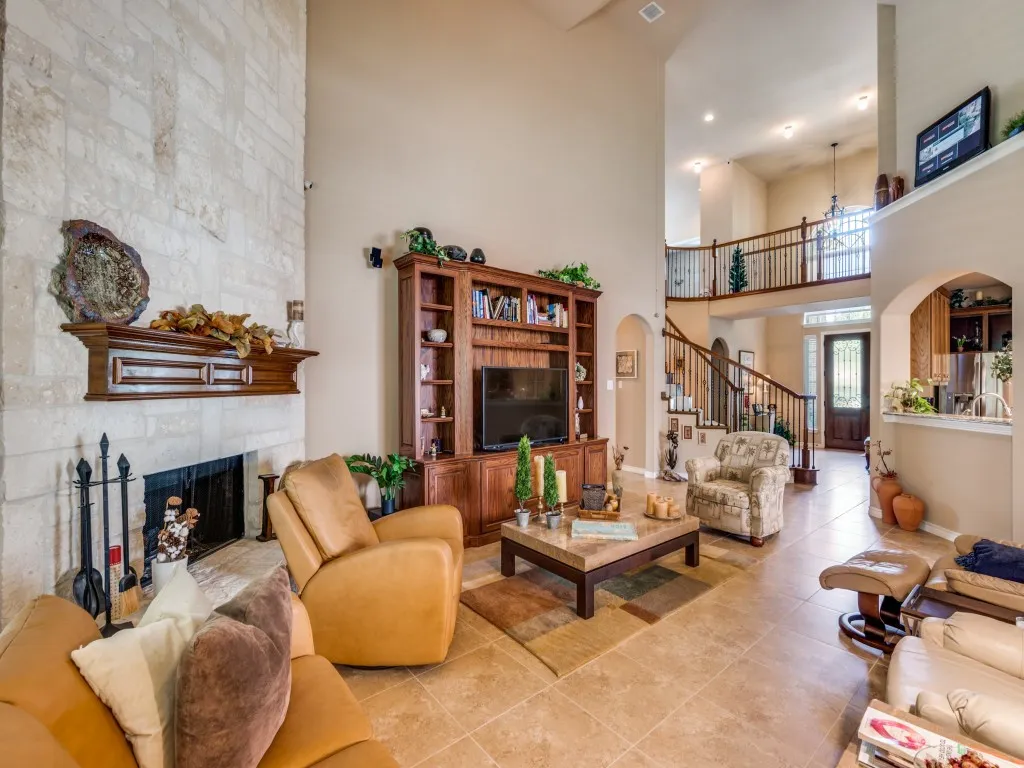 Single Family Residence For Sale in Denton County , 8305 Bishop Pine Road, Denton, Texas 76208, 6 Bedroom, 4 Bathroom, 2 Garage spaces, 4,182 Sqft, built in 2011, Preowned, mls#21035483, Real Estate Agent in Denton, Homes For Sale in Denton county, Homes For Sale in Denton, Realtor in Denton Texas, Real Estate Brokerage Independent Realty Texas, Luminita Cordes Realtor
