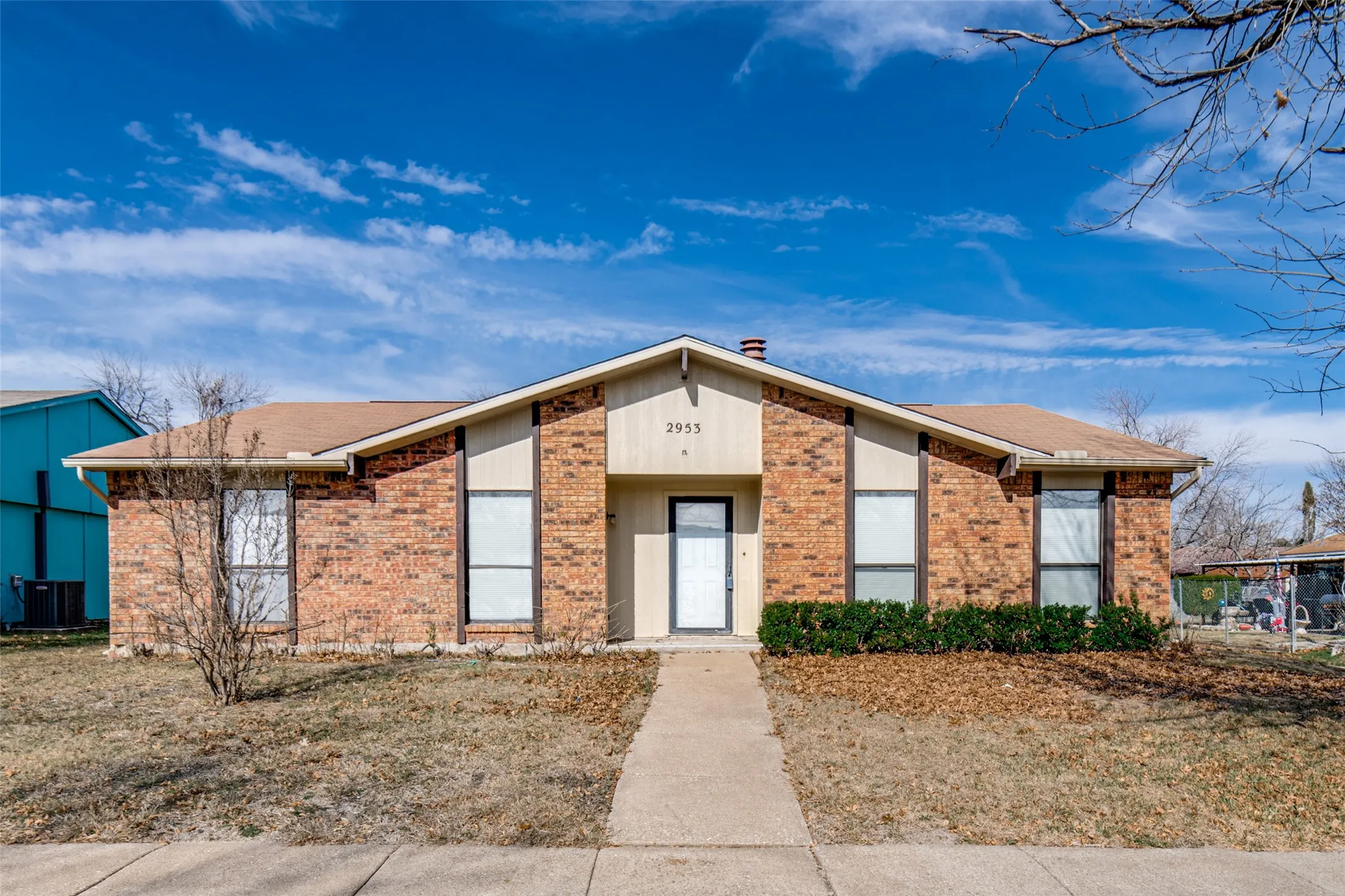 Single Family Residence For Sale in Dallas County , 2953 San Diego Drive, Dallas, Texas 75228, 3 Bedroom, 2 Bathroom, 2 Garage spaces, 1,711 Sqft, built in 1981, mls#21035959, Real Estate Agent in Dallas, Homes For Sale in Dallas county, Homes For Sale in Dallas, Realtor in Dallas Texas, Real Estate Brokerage Independent Realty Texas, Luminita Cordes Realtor