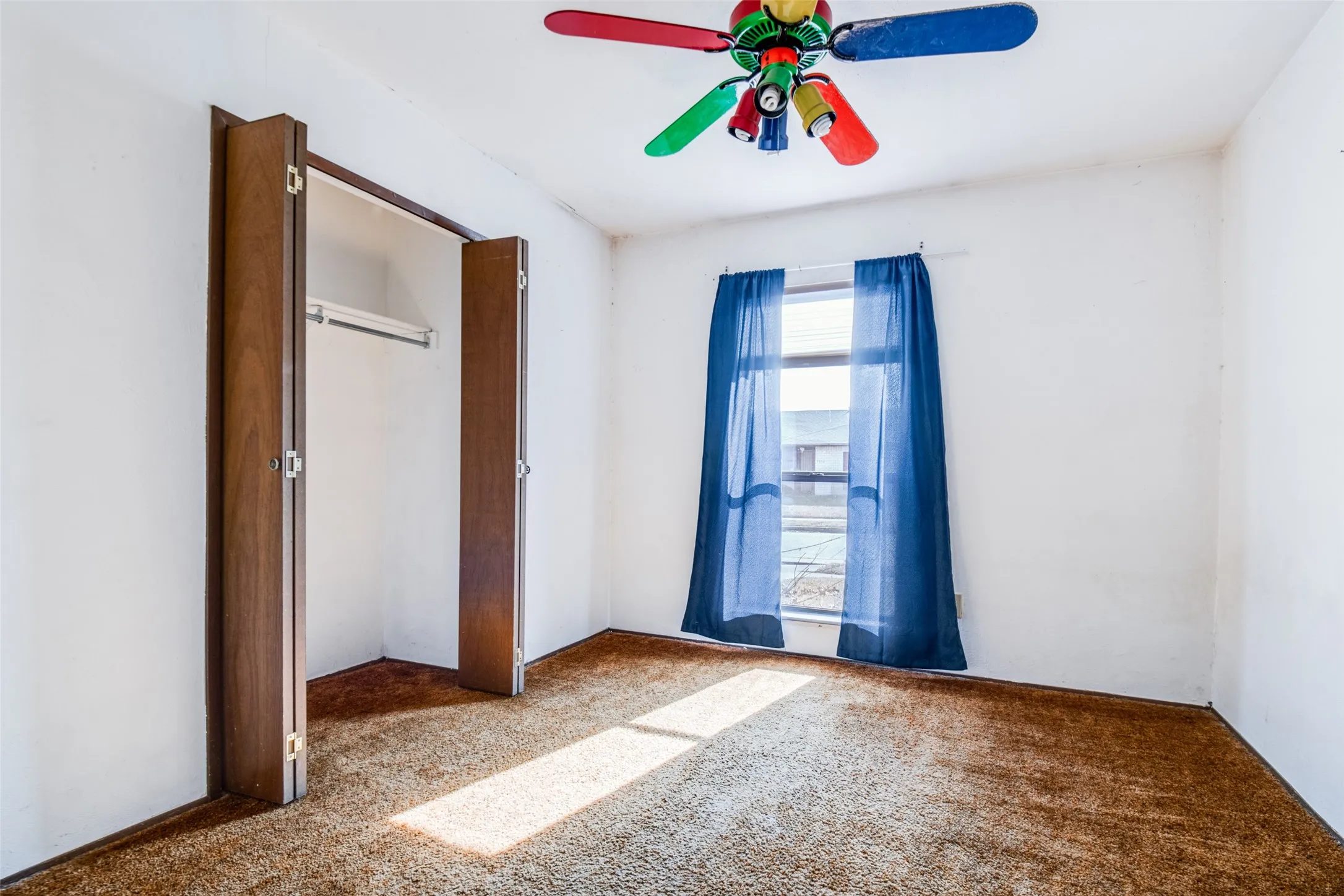 Single Family Residence For Sale in Dallas County , 2953 San Diego Drive, Dallas, Texas 75228, 3 Bedroom, 2 Bathroom, 2 Garage spaces, 1,711 Sqft, built in 1981, mls#21035959, Real Estate Agent in Dallas, Homes For Sale in Dallas county, Homes For Sale in Dallas, Realtor in Dallas Texas, Real Estate Brokerage Independent Realty Texas, Luminita Cordes Realtor