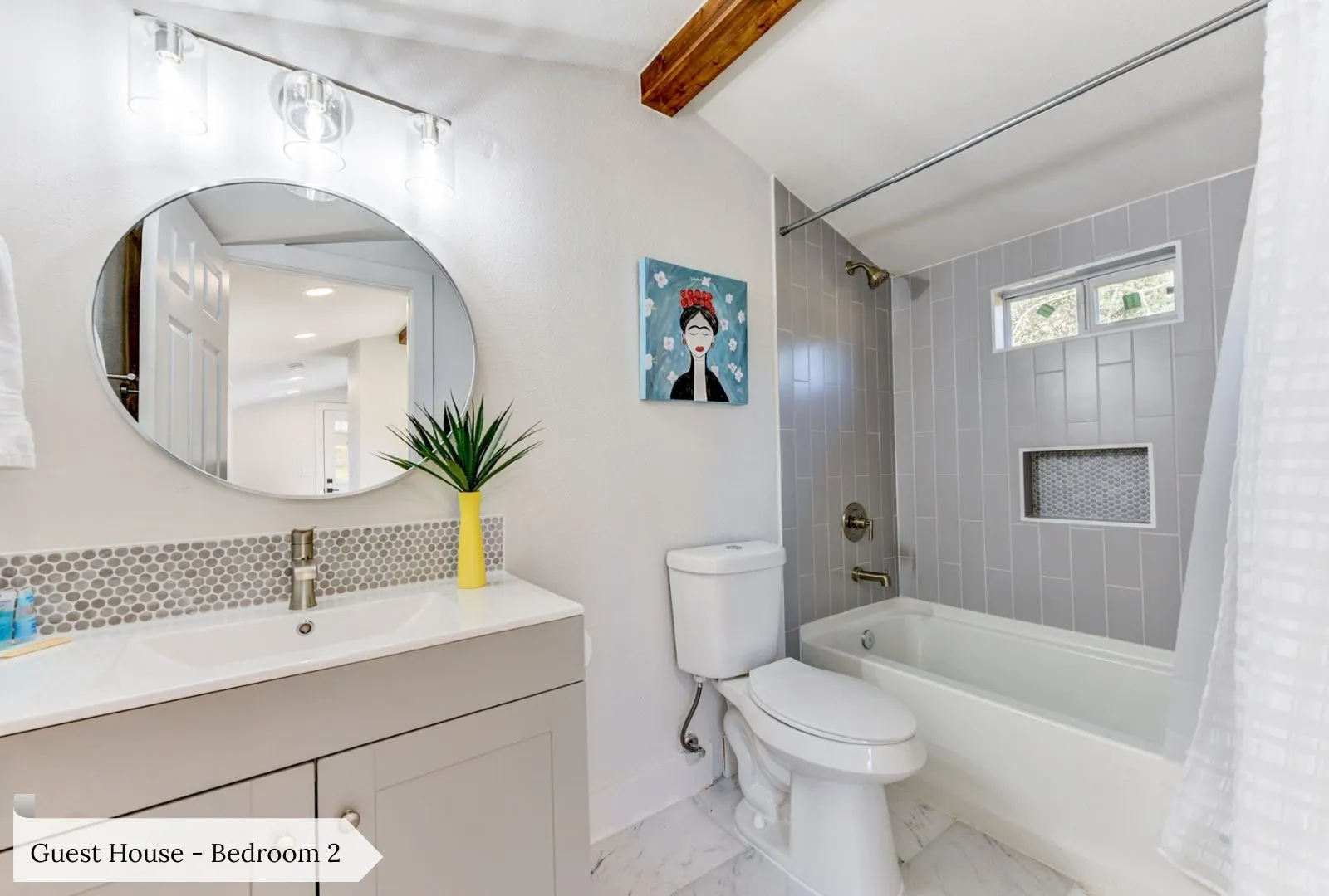 Single Family Residence For Sale in Travis County , 7002 Whispering Oaks Drive, Austin, Texas 78745, 5 Bedroom, 4 Bathroom, 2 Garage spaces, 2,216 Sqft, built in 1970, Preowned, mls#21036013, Real Estate Agent in Austin, Homes For Sale in Travis county, Homes For Sale in Austin, Realtor in Austin Texas, Real Estate Brokerage Independent Realty Texas, Luminita Cordes Realtor